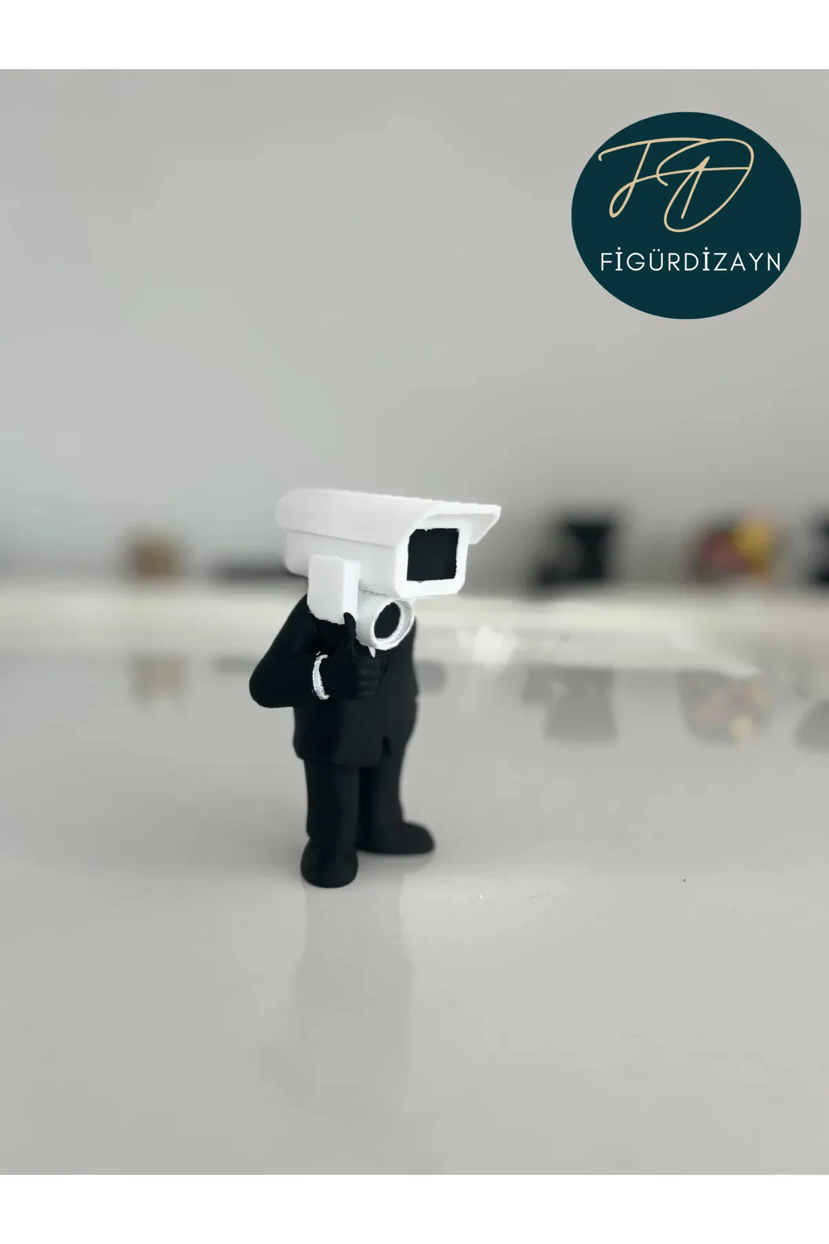 اسباب بازی های فیگور دیگر SKIBIDI TOILET CAMERAMAN FIGUR CAMERA MAN BUST 12CM FigürDizayn