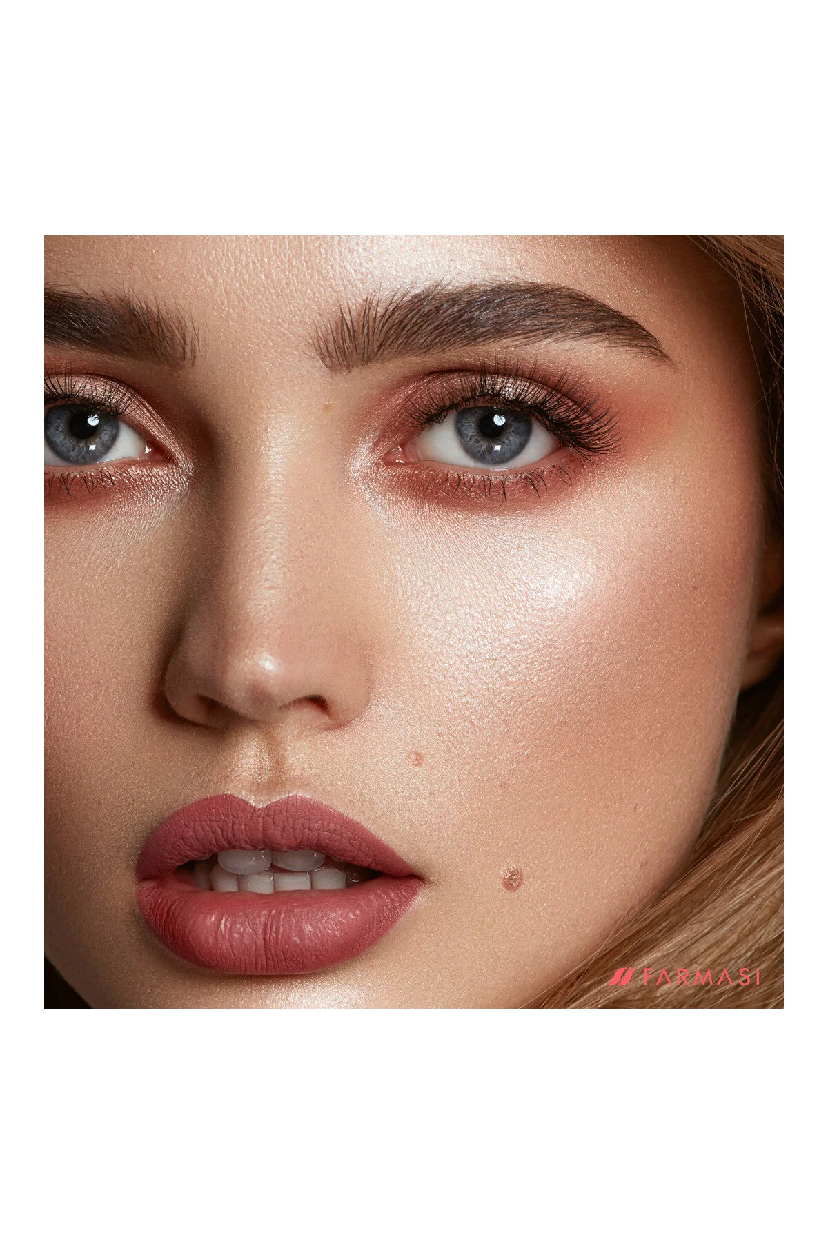 Farmasi فرماسی مایع برنز مخملی نوبتی تاچ 12 میلی لیتر