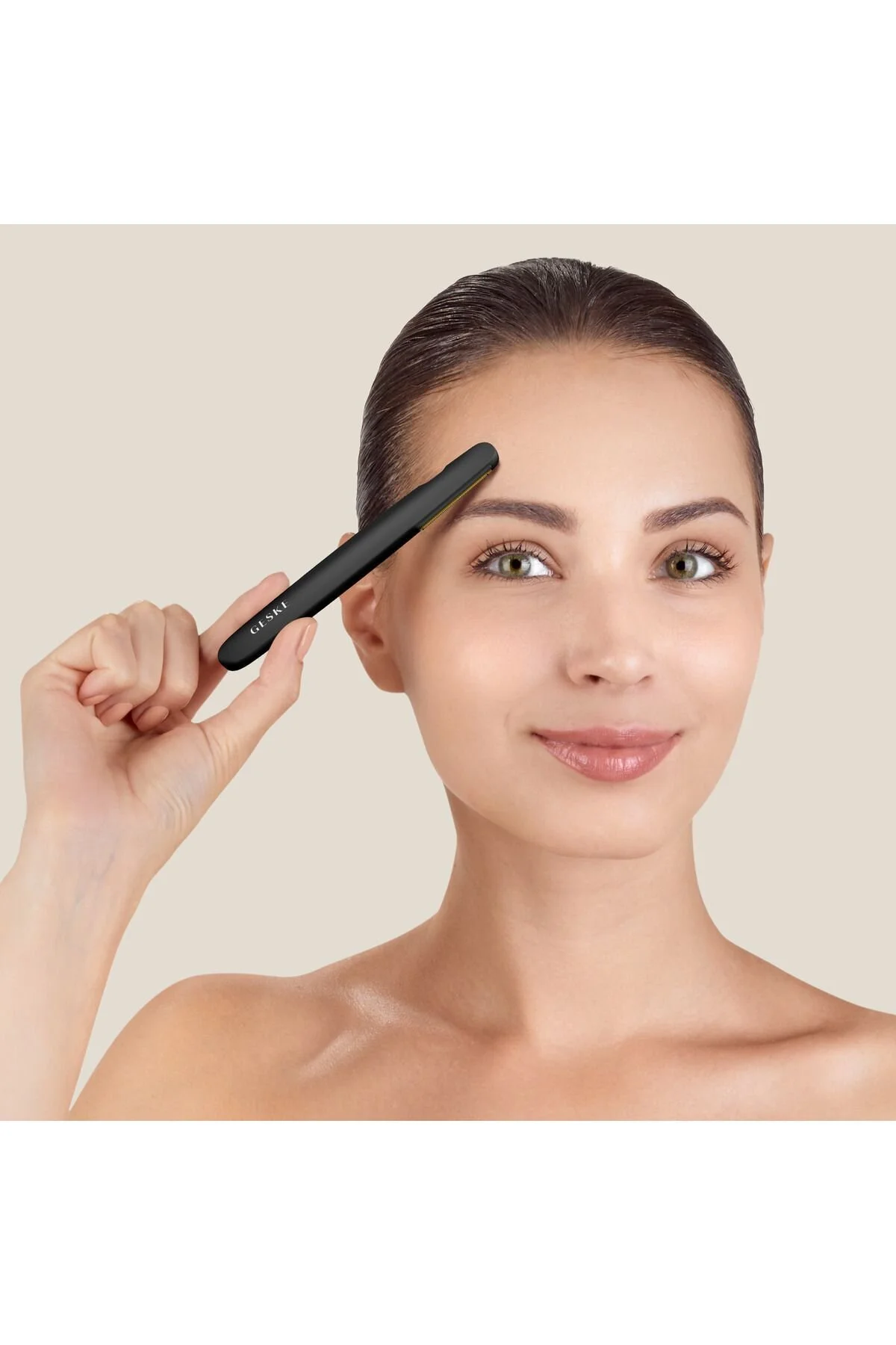 تیغ اصلاح خاکستری زنانه تصحیح دقیق 4 در 1 است geske