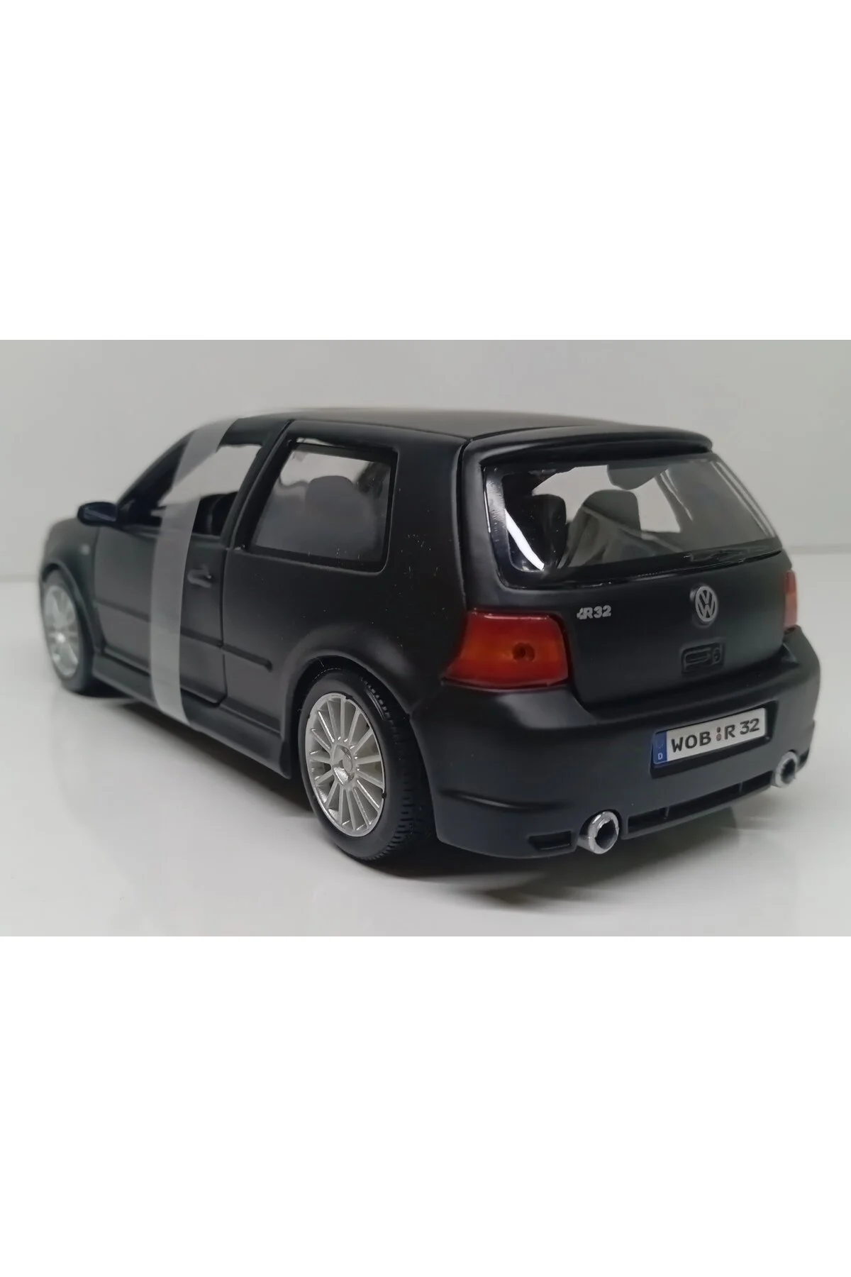 مدل خودرو DIANOMIMAISTO 1:24 مقیاس فولکس واگن گلف R32 فلزی DIECAST Maisto
