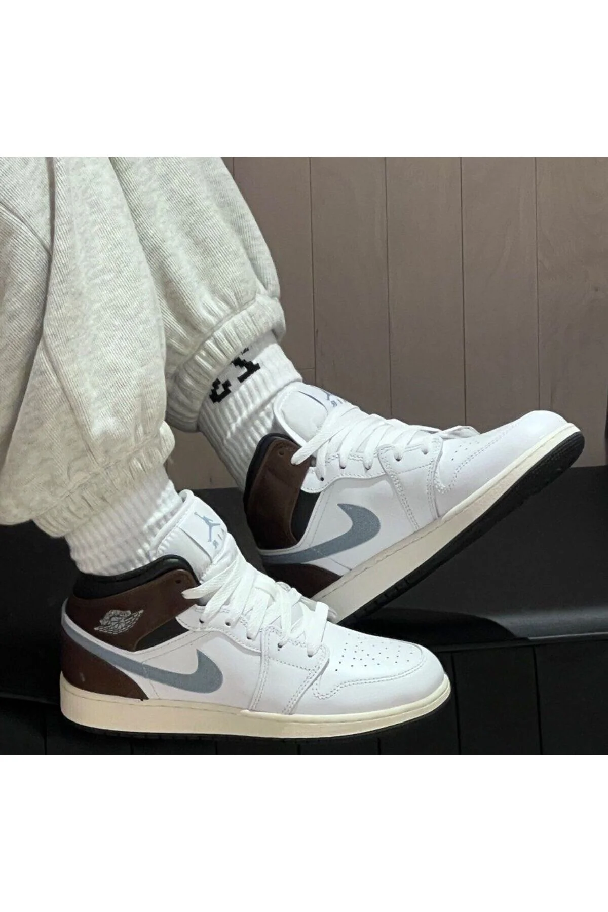 اسنیکر مردانه AIR JORDAN 1 MID SE '' EDVIDERDERED SWOOSH &amp; BRAND کفش ورزشی FQ7831 142 نایک Nike