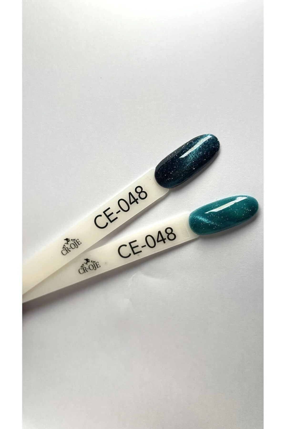 لاک ژل ماندگار کد 048 رنگ کد چشم گربه 5 میلی لیتر CROJE KALICI OJE