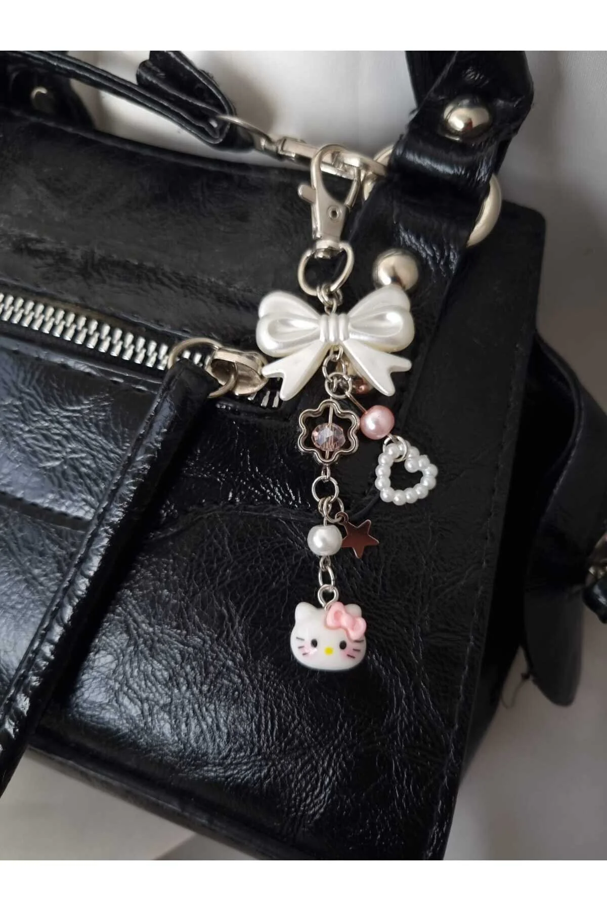 جلیقه کلید طلسم کیف و جاکلیدی HELLO KITTY FIGURED BOW COQUETTE Y2K Crosswonder
