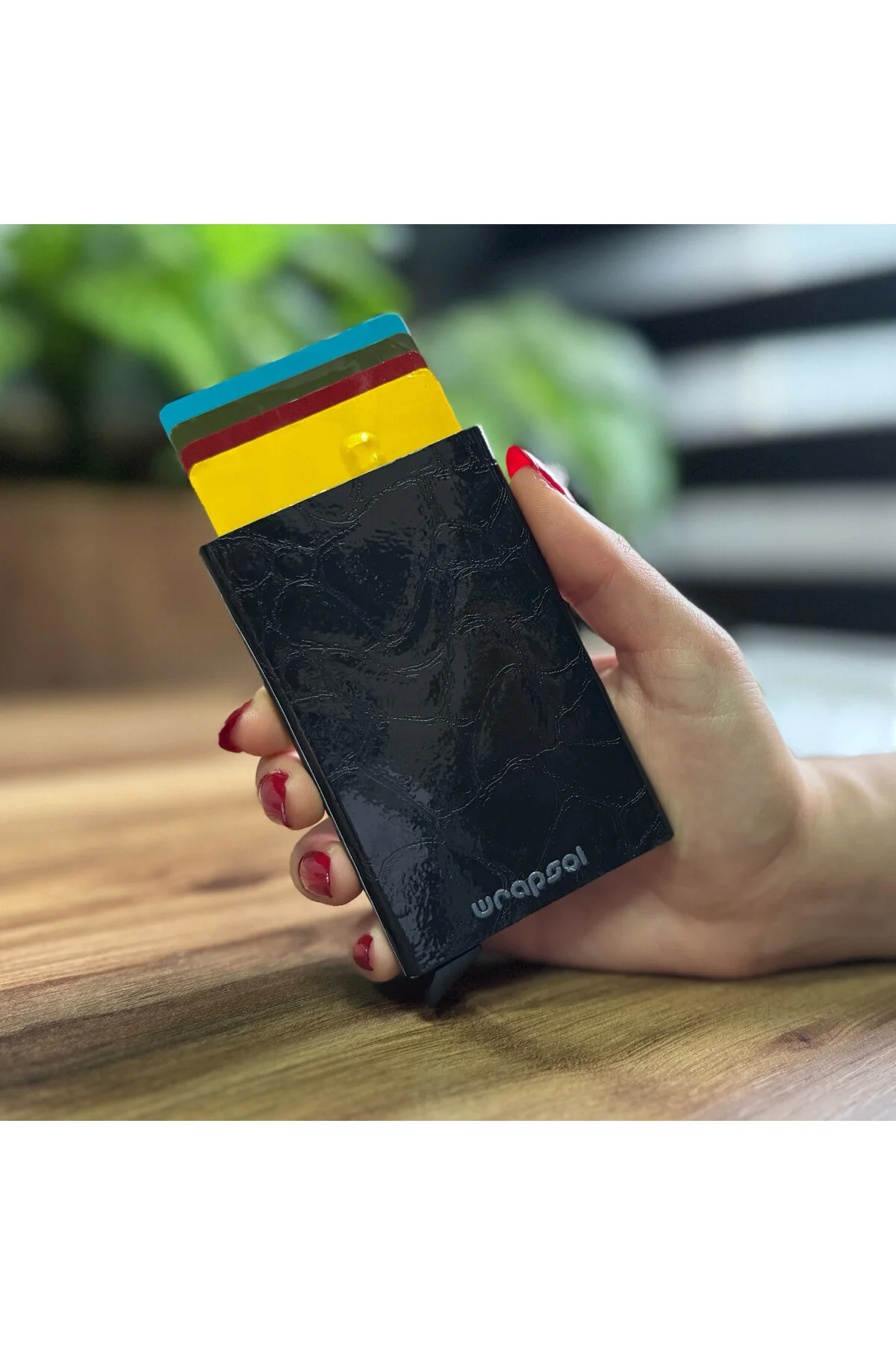 کارت دار مشکی مردانه و زنانه مکانیسم مقدس RFID محافظت شده آلومینیوم اتوماتیک الگوی سنگی چرم سیاه رپ‌سول Wrapsol