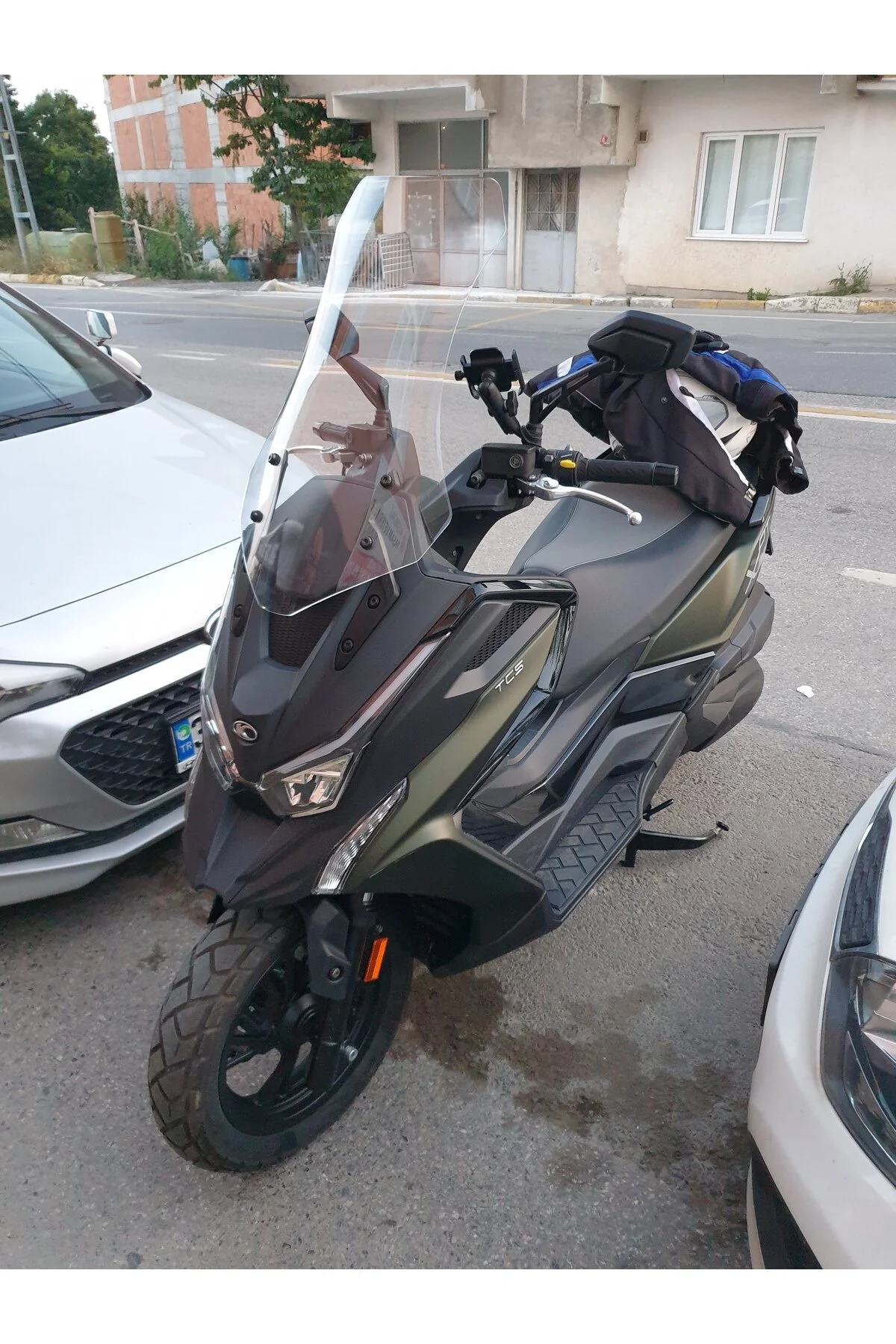 شیشه جلو موتورسیکلت KYMCO DTX 360 زباله 2022 2023 مدل سازگار 65 سانتی متر رنگ شفاف 4 میلی طول MOTOCAM