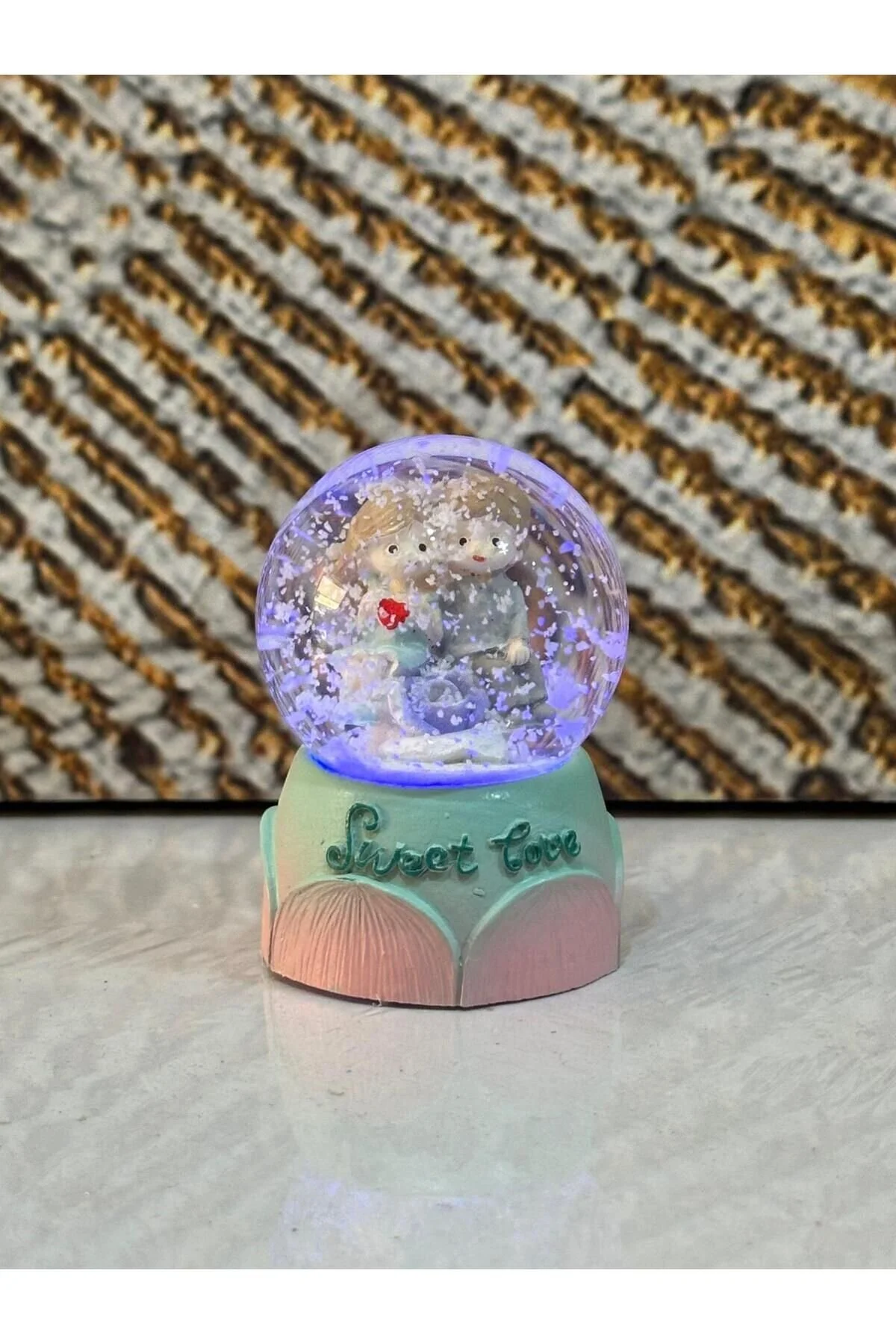 گوی برفی گلوب با چراغ LED سال نو از ترکیه mygeppetobag