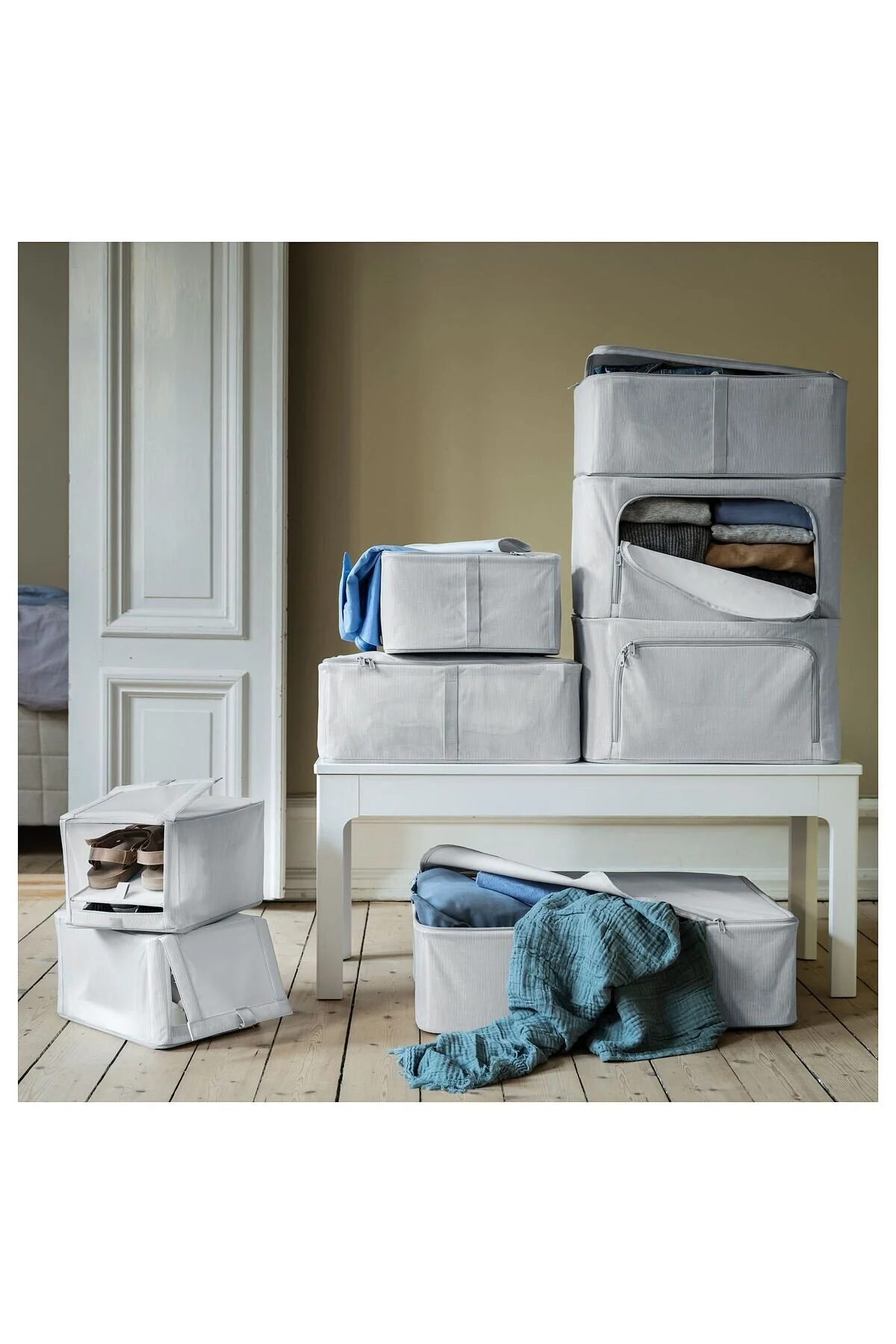 کیسه لباس هورچ خاکستری GRAY ارتفاع: 28 سانتی متر طول: 51 عرض: 34 IKEA