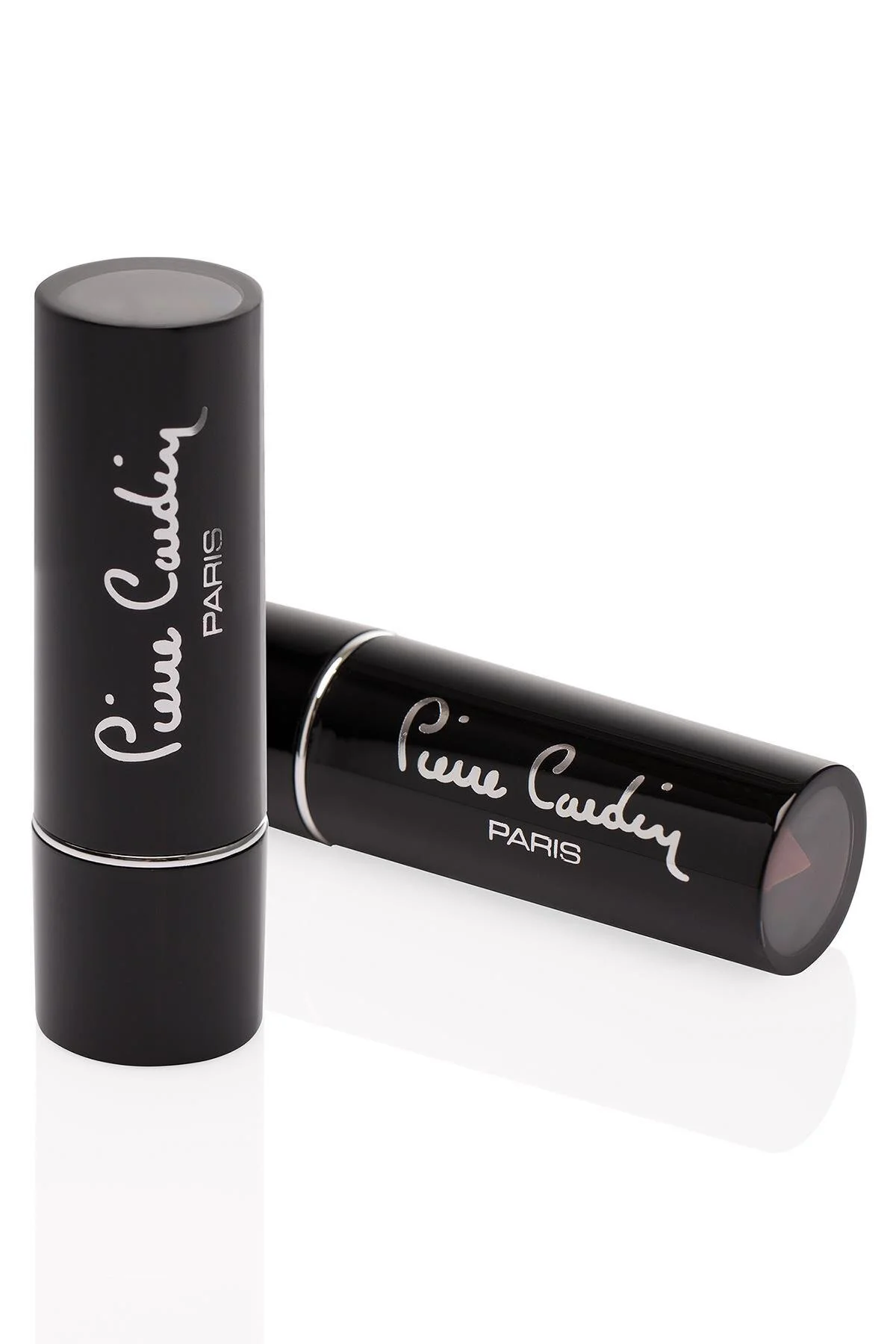 رژ لب مات سرامیکی مدل آروارا 208 با رنگ سفید پیررا کاردین Pierre Cardin