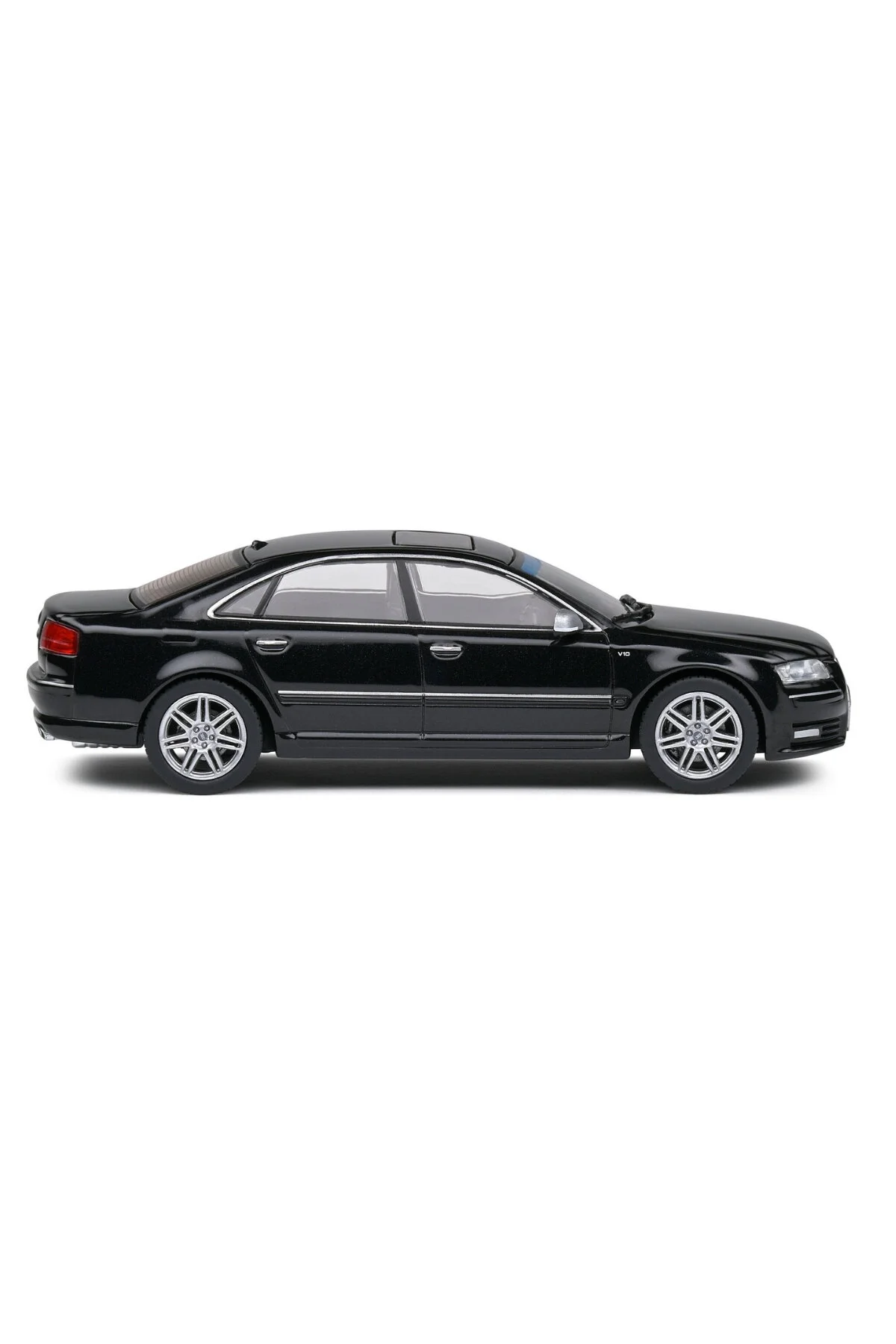مدل خودرو AUDI S8 D3 2010 BLACK 1 43 Solido