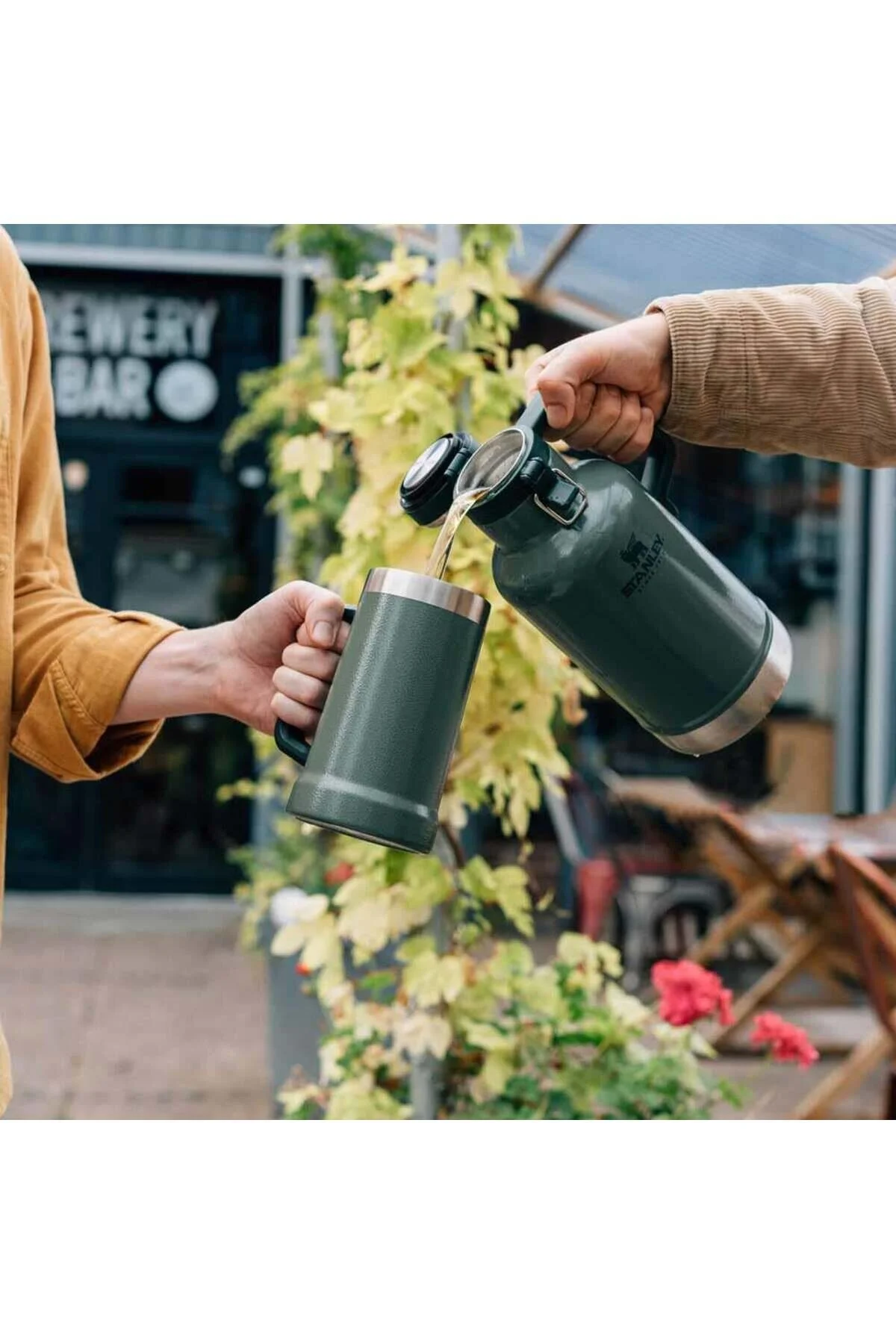 فلاسک GROWLER آسان 1.9L 64OZ اورجینال Stanley