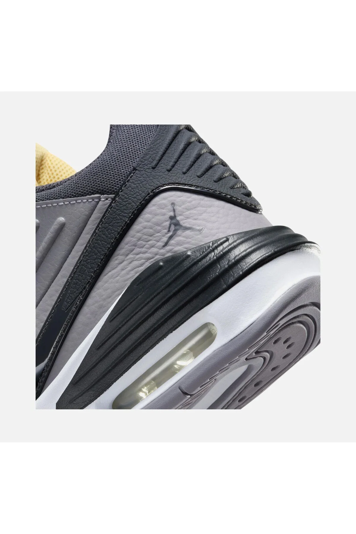 کفش بسکتبال مردانه JORDAN MAX AURA 5 خاکستری نایک Nike