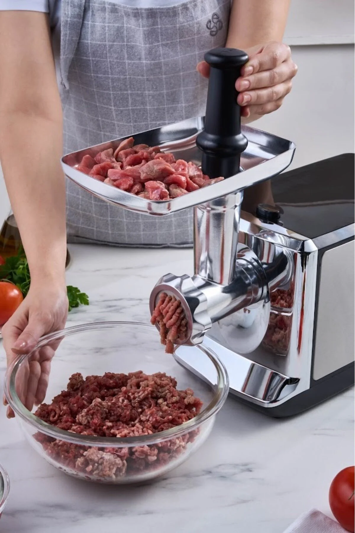 چرخ گوشت اینوکس 1201 با دستگاه رب گوجه فرنگی و سوسیس کوفته شکم پر اورجینال Karaca