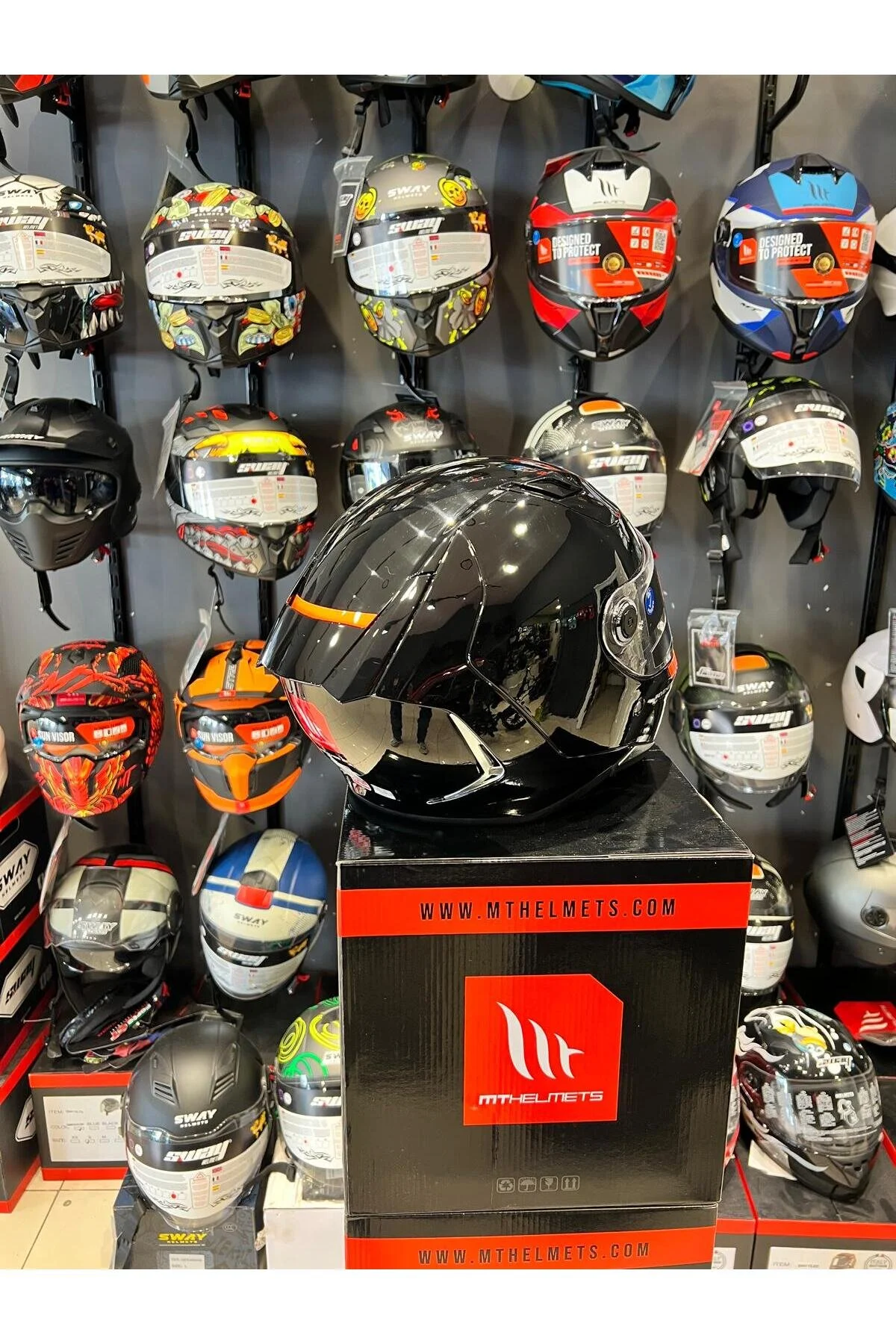 کلاه کاسکت موتورسیکلت مشکی ایمنی MT FF110B انتقام 2 S جامد A1 BRIGHT MT Helmets