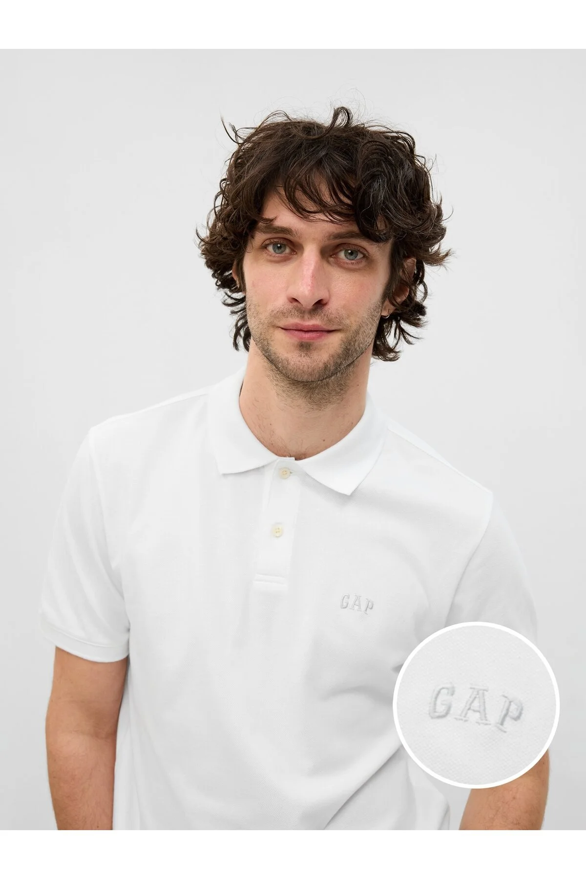 تی شرت آرم سفید مرد PIQUÉ POLO YAKA GAP