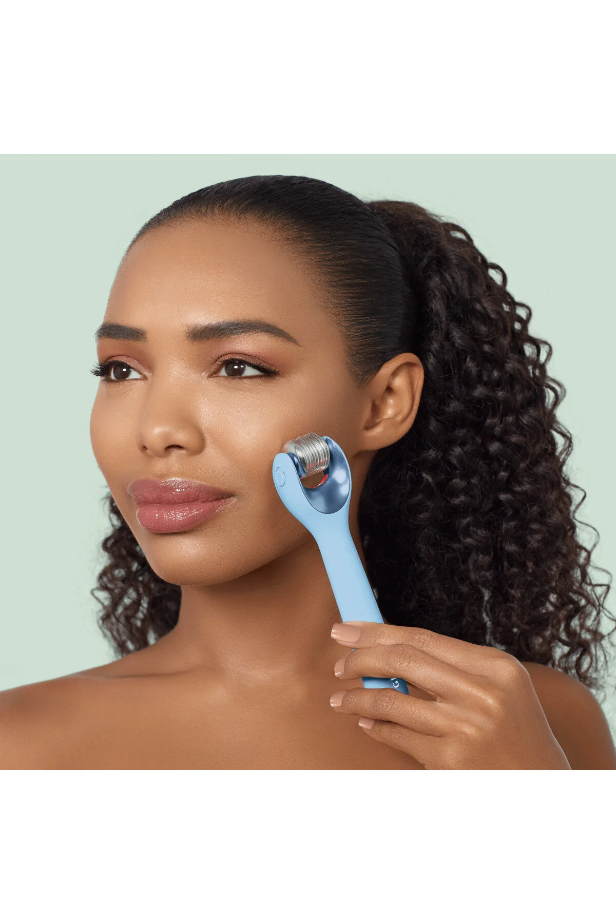 درمارولر آبی Smartappguided ™ Miconeedle Face Roller 9 در 1 geske