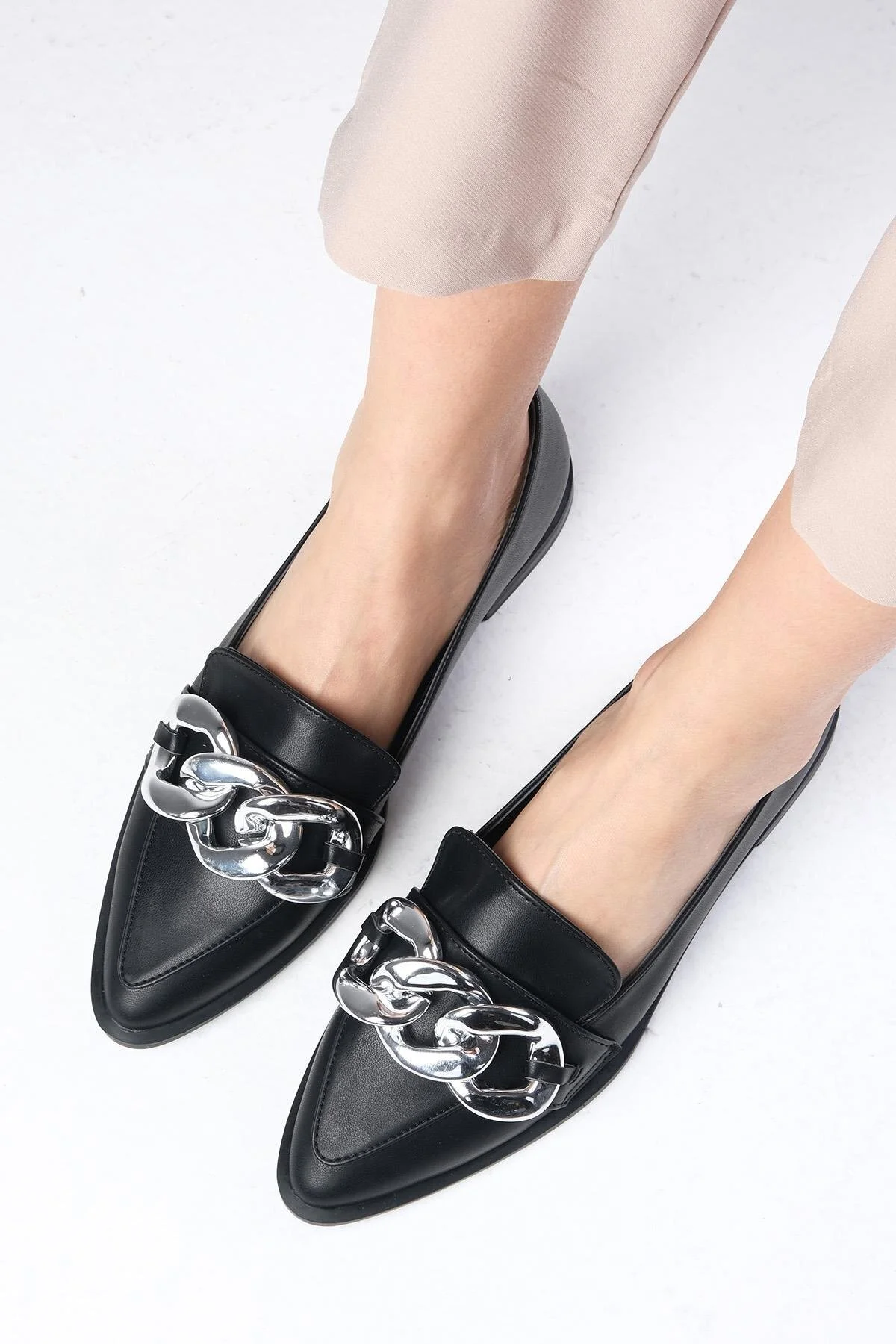 لوفر مشکی زنانه سیاه Gianna Color Chain Accessory Loafer Daily Flat Mio Gusto