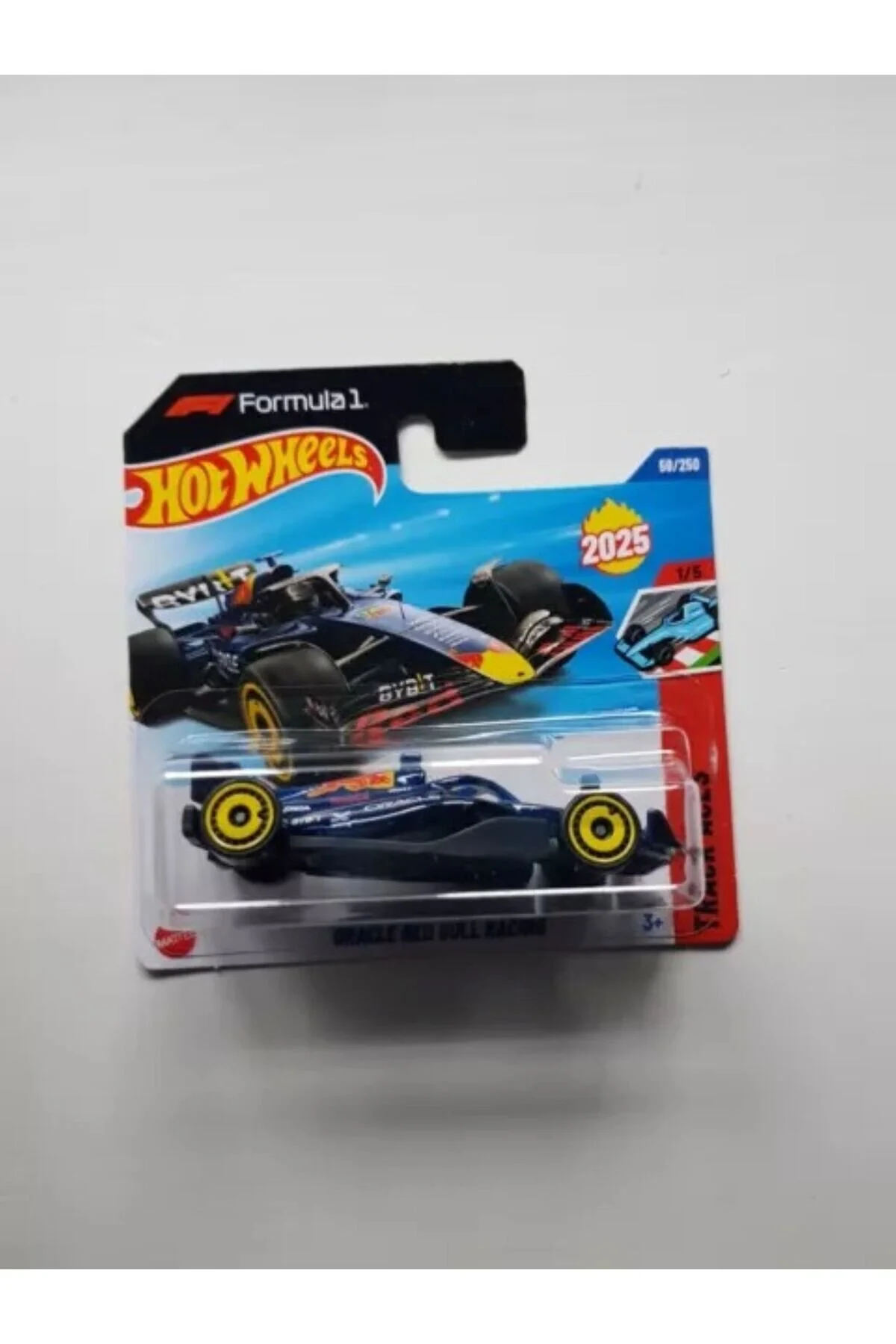 ماشین اسباب بازی اتومبیل فرمول 1 اوراکل ردبول مسابقه HOT WHEELS