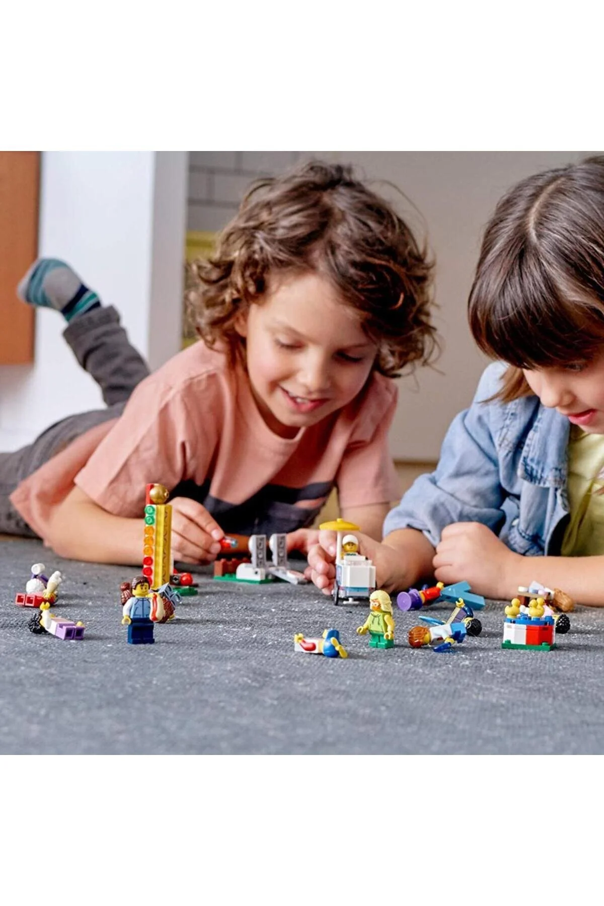 LEGO پکیج انسانی شهر – شهربازی 60234