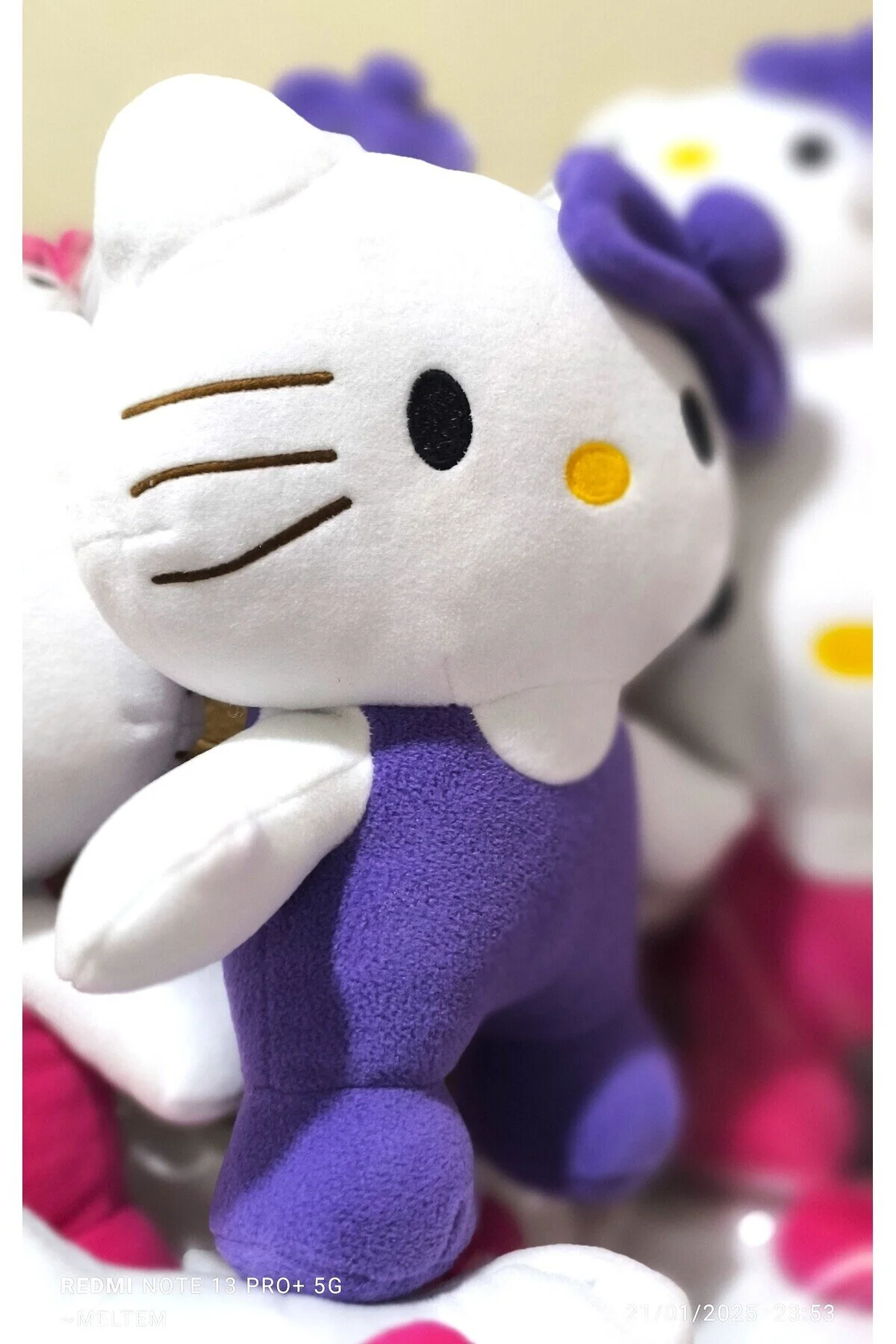 اسباب بازی های پشمی مخمل دار HELLO KITTY 35 سانتی متر Pufline