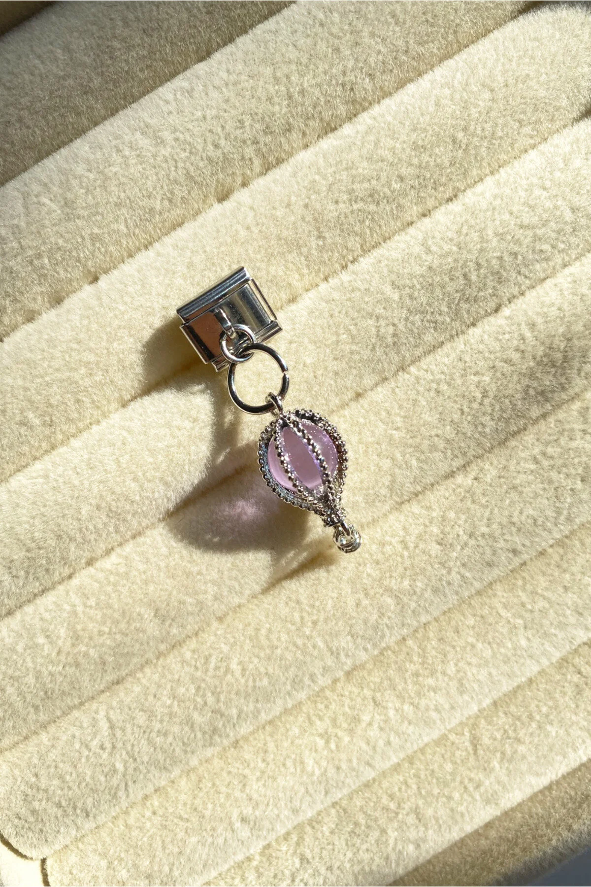 چارم طلسم زن آویز شکل دار بالن پرنده ارغوانی ایتالیایی Diamara Designs