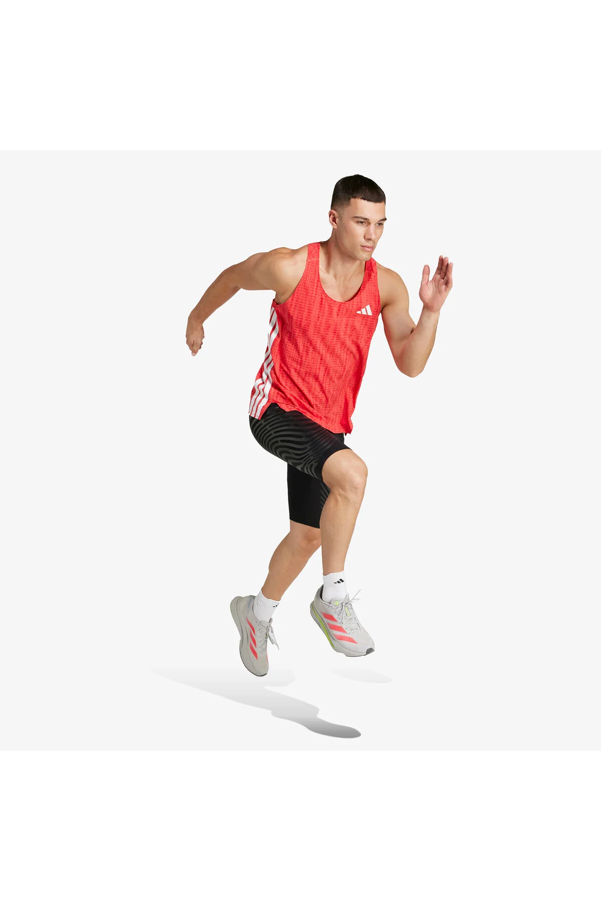 رکابی ورزشی قرمز مردانه ورزشکار در حال رانینگ adidas