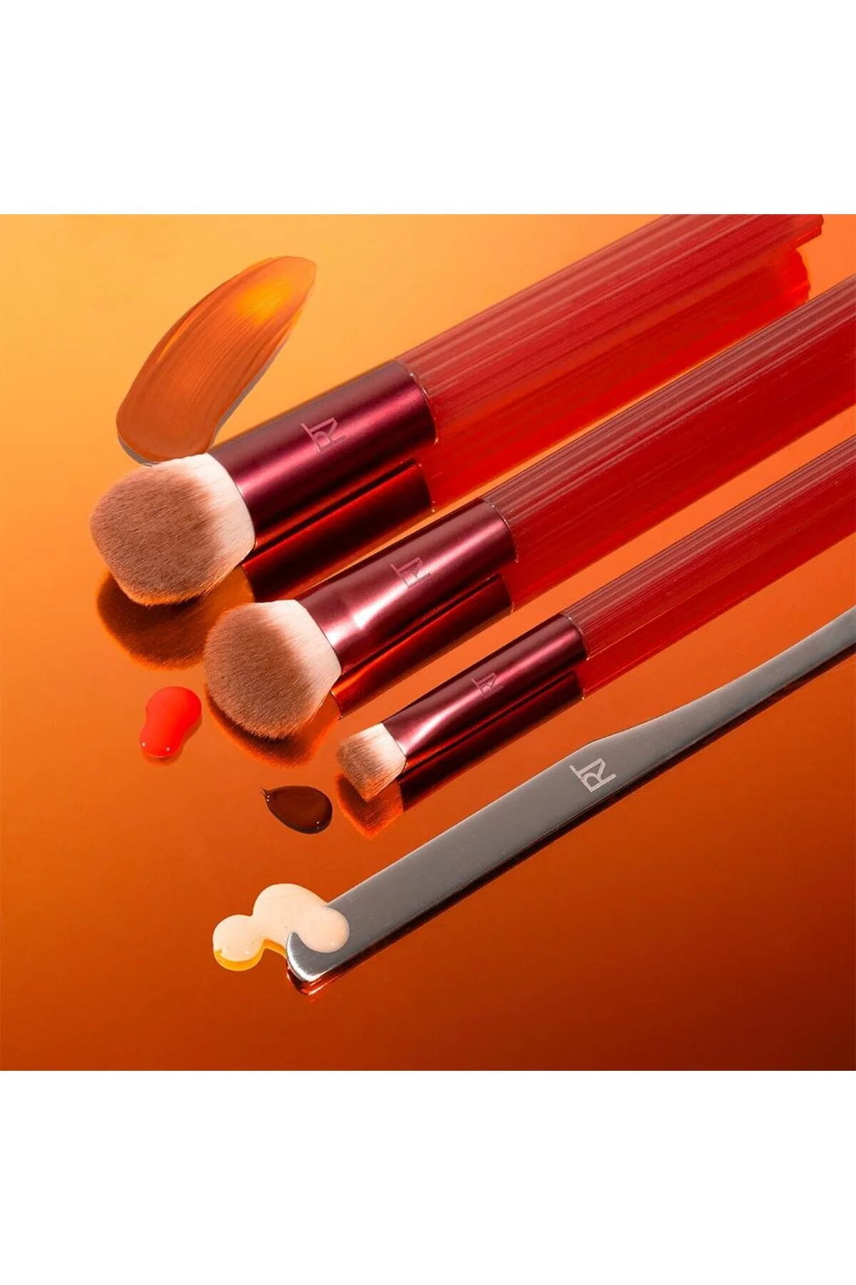 براش آرایشی RT SOLAR POWER GOLDEN HOUR EDITION MAKEUP Real Techniques