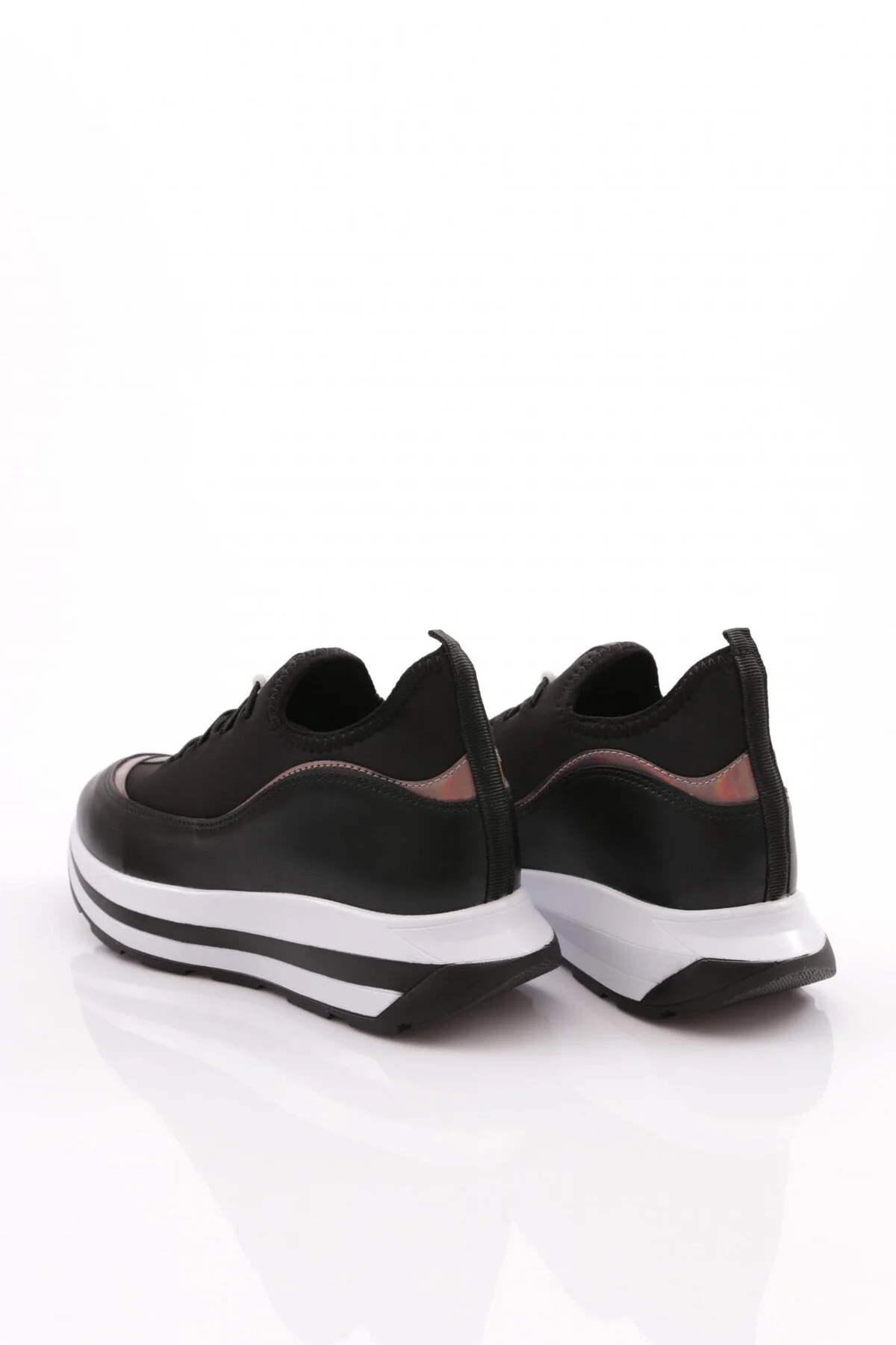کفش زنانه ورزشی جسورانه BASE BLACK 31413137 Dgn
