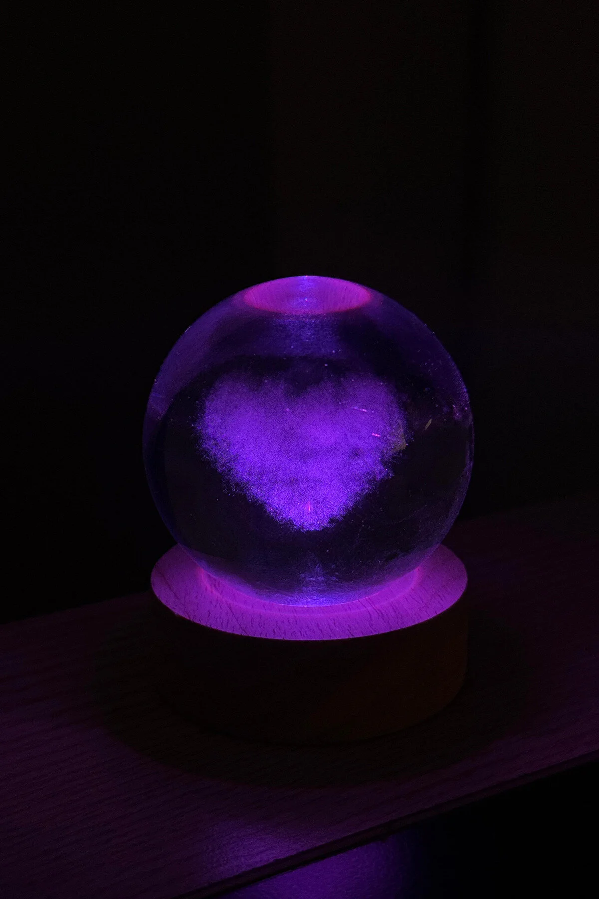 گوی برفی تغییر رنگ RGB LED چراغدار HEART GLASS SNOW GLOBE CRYSTAL PLANET SPHERE هدیه برای عاشق از ترکیه Aşkın İncisi