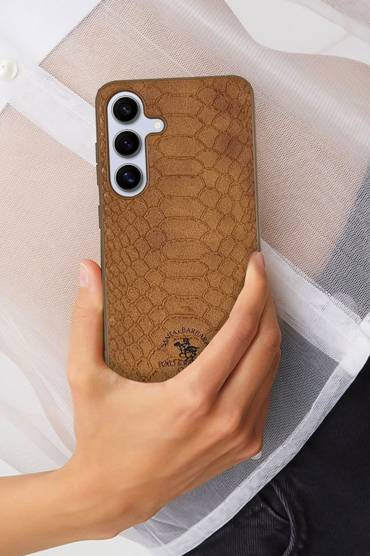 کاور و قاب SBPRC SAMSUNG GALAXY S25 COMPATIBLE CASE PU چرمی طرح کروکودیل BUSINESS KNIGHT COVER Santa Barbara Polo Racquet Club
