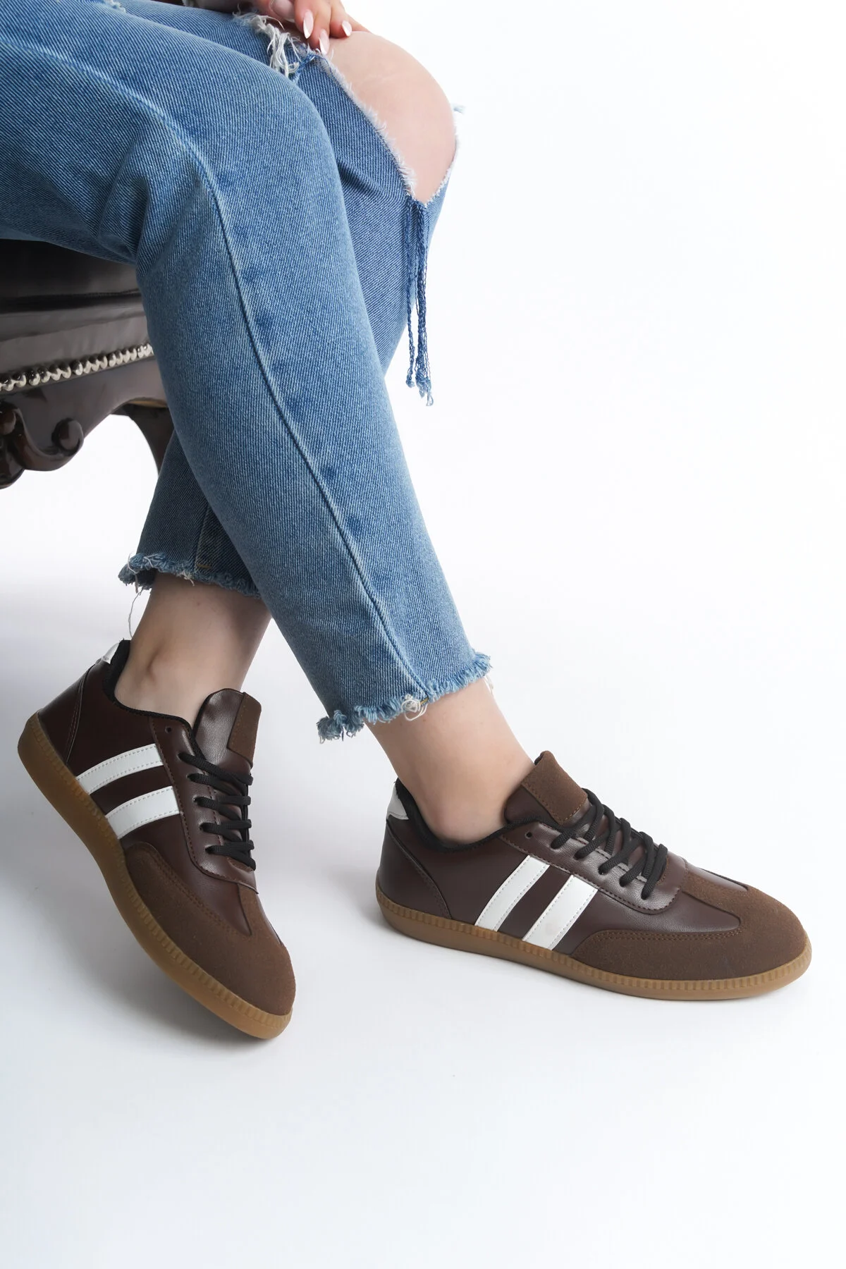 اسنیکر زنانه کفش ورزشی ارتوپدی روزانه LAVI AGNUS lavishoes