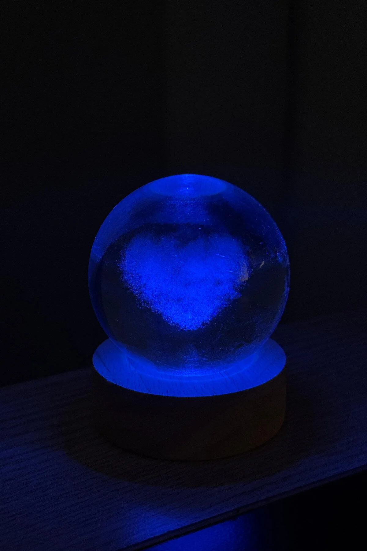 گوی برفی تغییر رنگ RGB LED چراغدار HEART GLASS SNOW GLOBE CRYSTAL PLANET SPHERE هدیه برای عاشق از ترکیه Aşkın İncisi