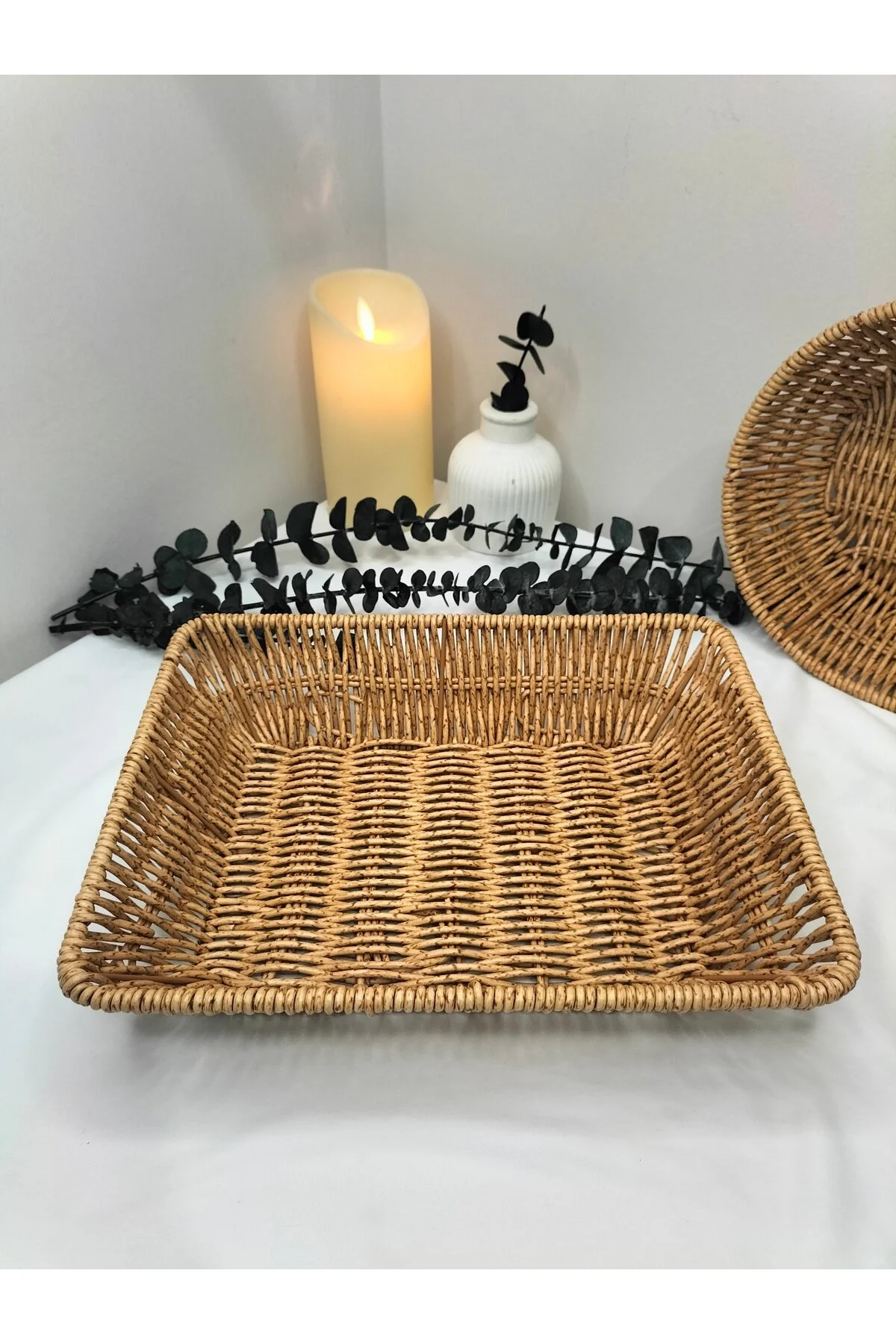جعبه و سبد نان حصیری WICKER RATTAN پلاستیکی به نظر می رسد BUÂL CONCEPT
