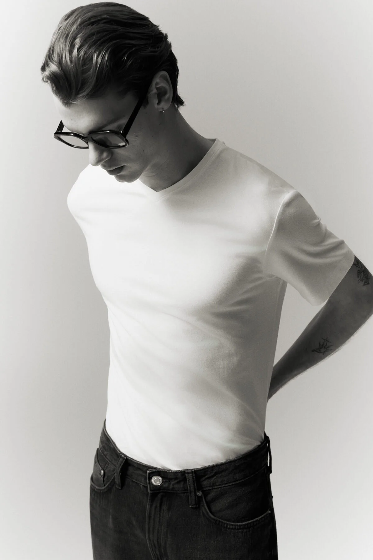 تی شرت مردانه 5 V NECK T SHIRT SLIM FIT H&M