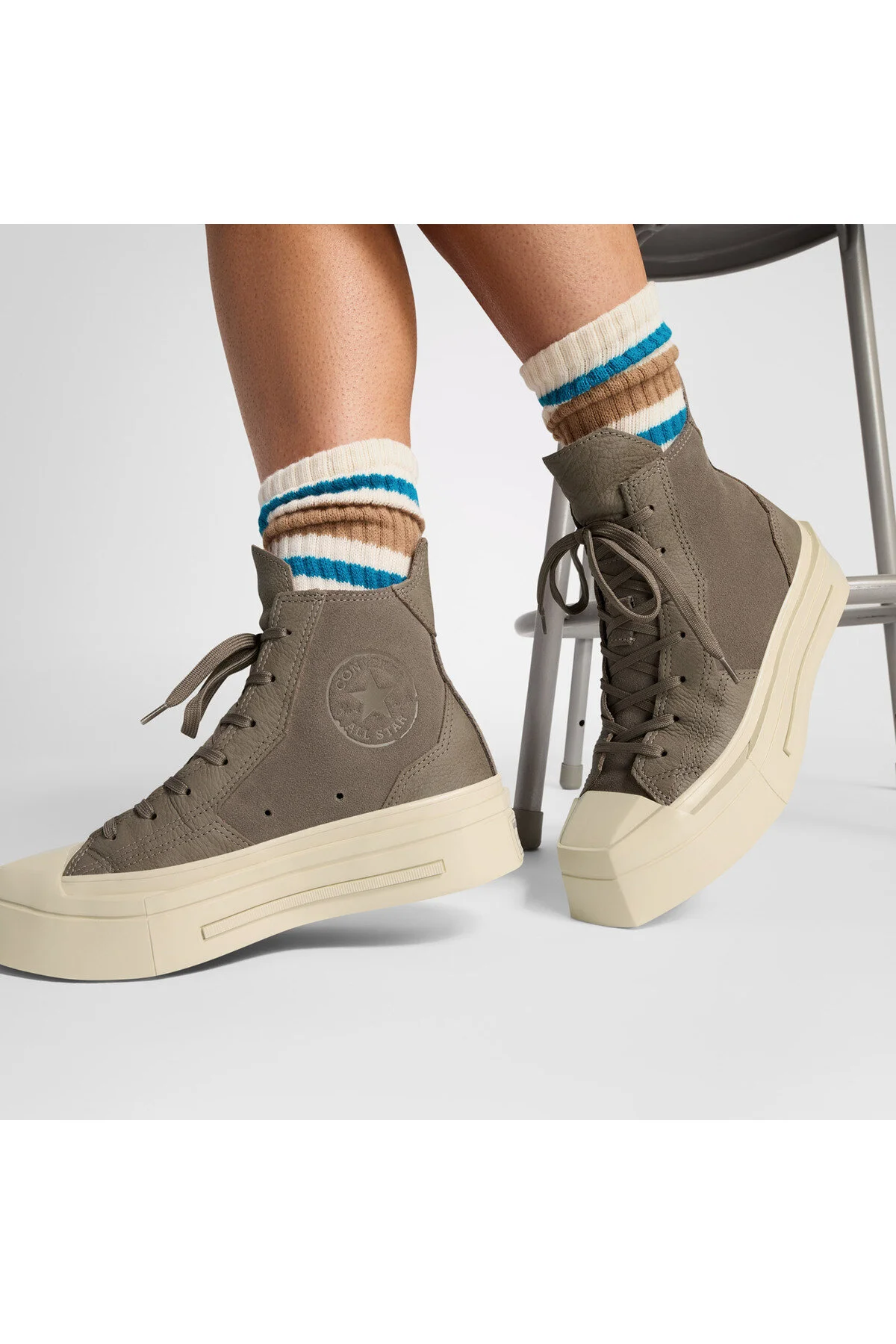 اسنیکر مردانه و زنانه کفش ورزشی چاک 70 د لوکس SQUARERED یونیسکس HAKI PLATFORM Converse