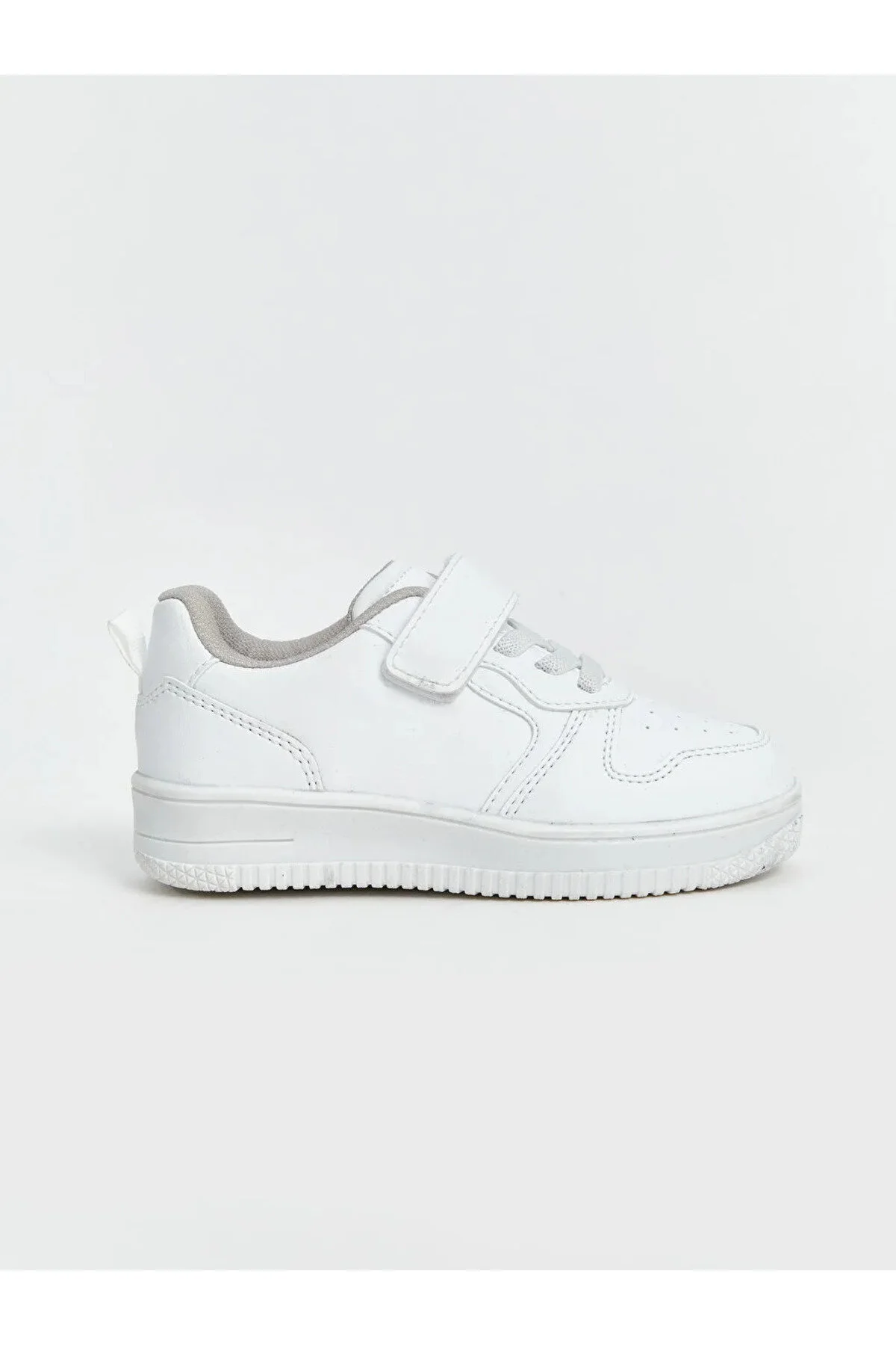 کفش پسرانه بچگانه BUXE WHITE LCW مراحل بند دار سفید و با ورزشی VELCRO BOY تماس بگیرید ال سی وایکیکی LC Waikiki