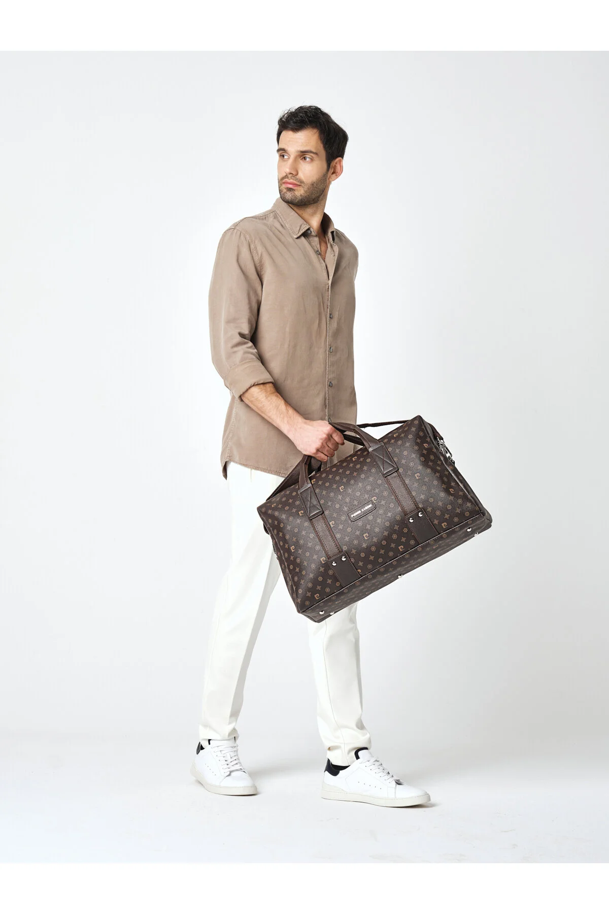 چمدان دستی 04PC001205 با طراحی زیبا و کاربردی  Pierre Cardin