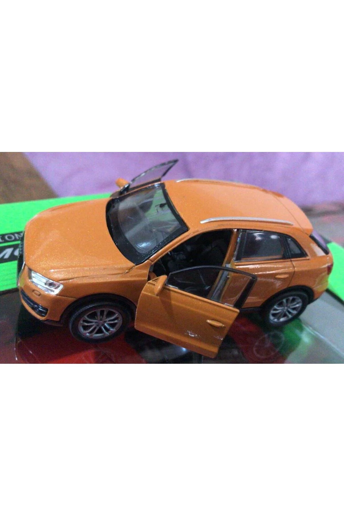 مدل خودرو اسباب بازی ماشین فلزی 1 36 چک را ترک کنید AUDI Q3 JEEP WELLY