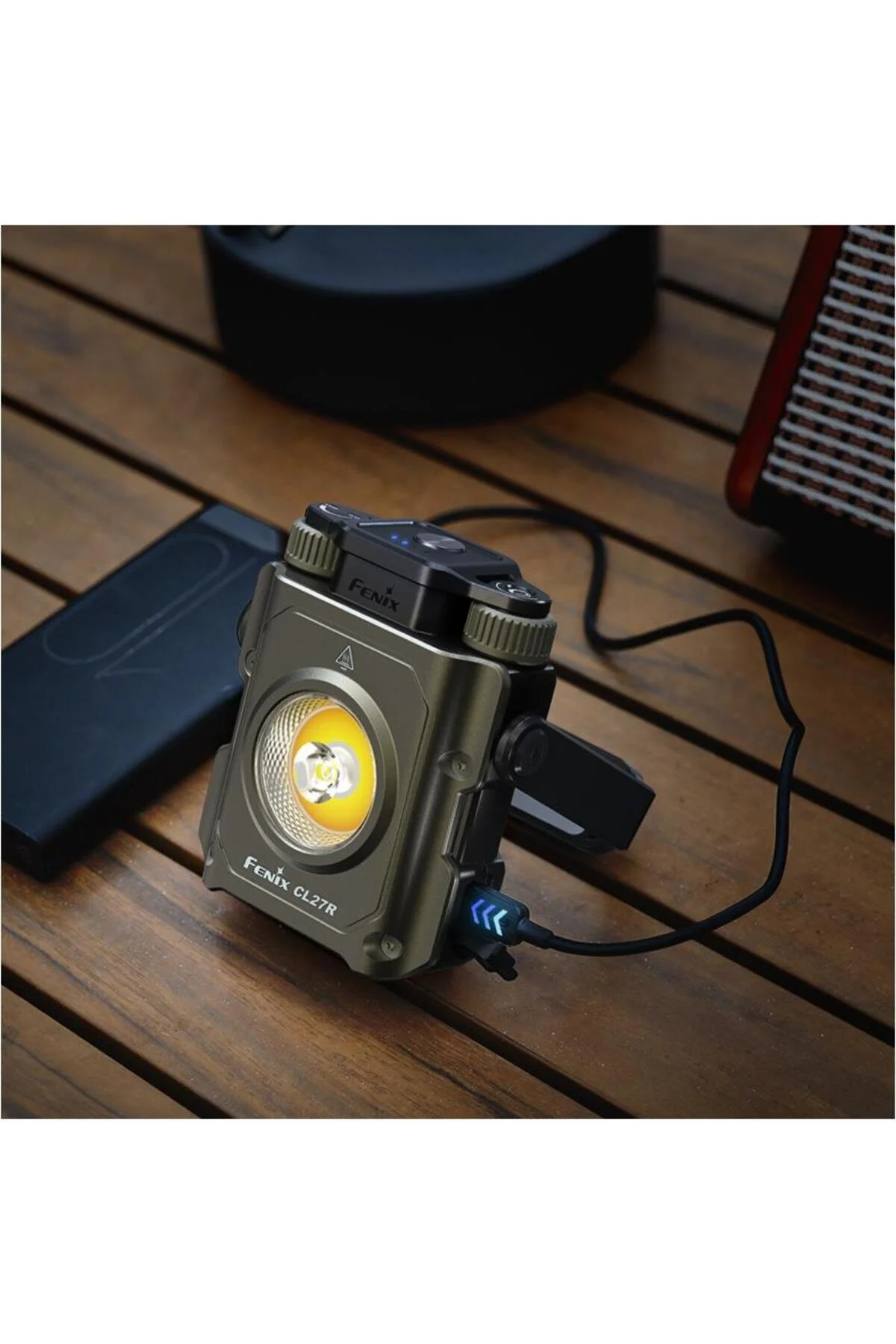 چراغ قوه فانوس کمپینگ CL27R 1600 لومن سبز Fenix