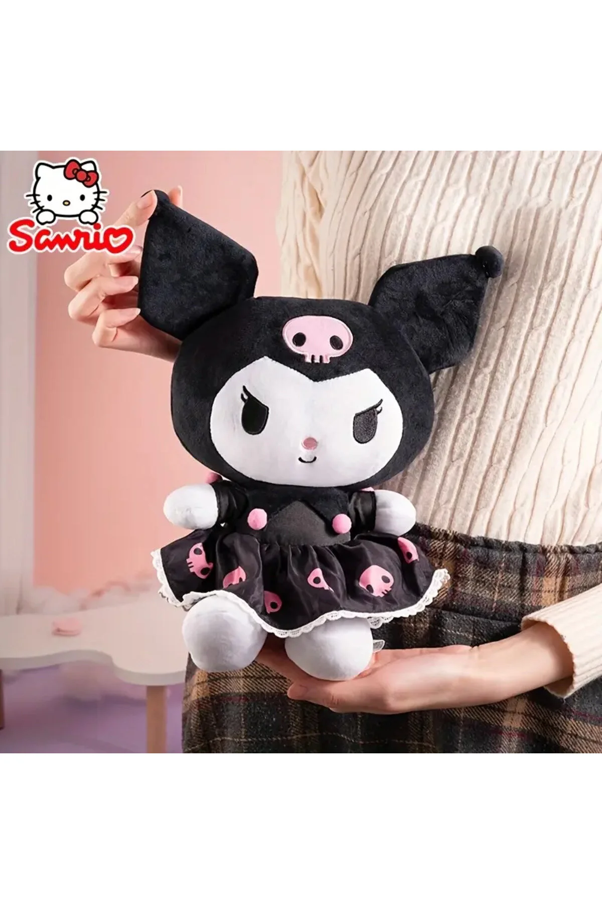اسباب بازی های پشمی هدیه ای برای دختران SANRIO KUROMI خرس عروسکی پوشیده از KUROMILI BABUN