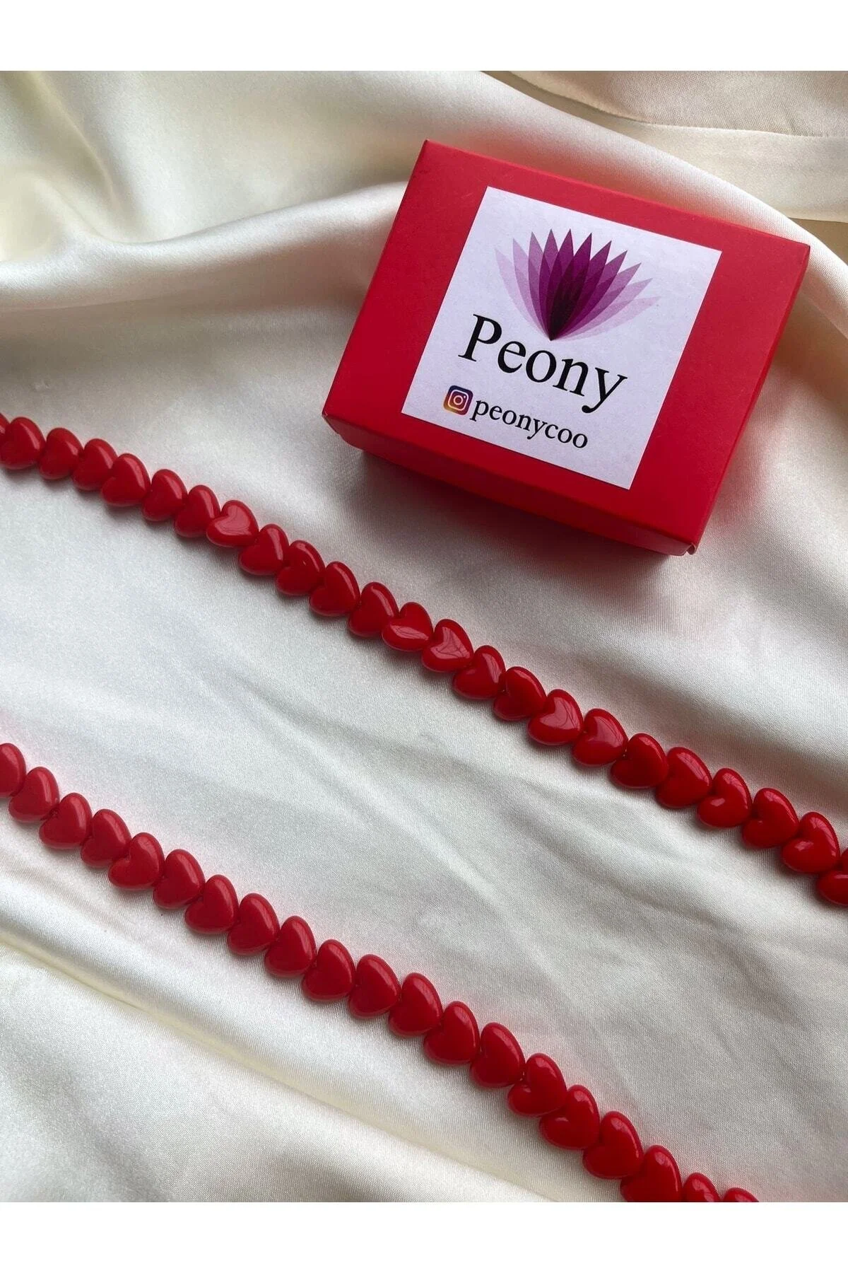 چارم جای کارت بند گوشی جذاب طرح قلب قرمز سایز بلند قابل استفاده بر روی شانه PEONY peonyofficiall