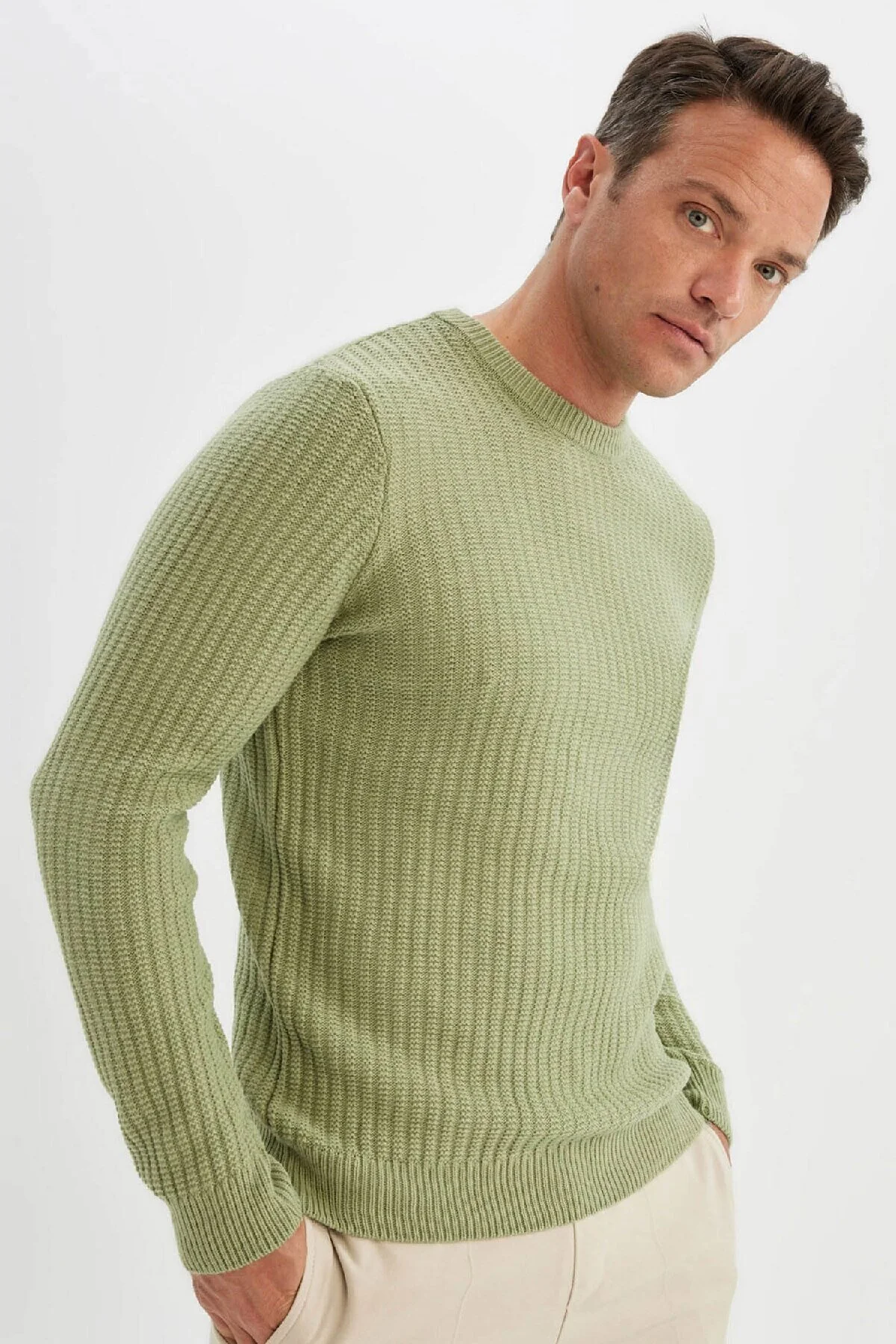 پلیور سبز مردانه عروسک استاندارد مناسب دوچرخه برش طبیعی Yaka Jacquard Cnitwear A5234Ax24Wn  Defacto