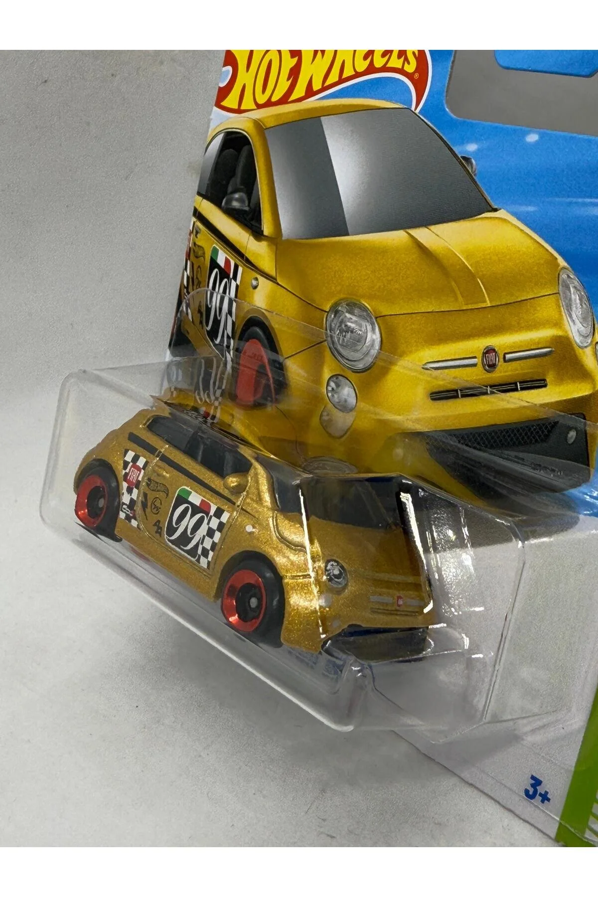 ماشین اسباب بازی فیات 500E طلا اورجینال HOT WHEELS