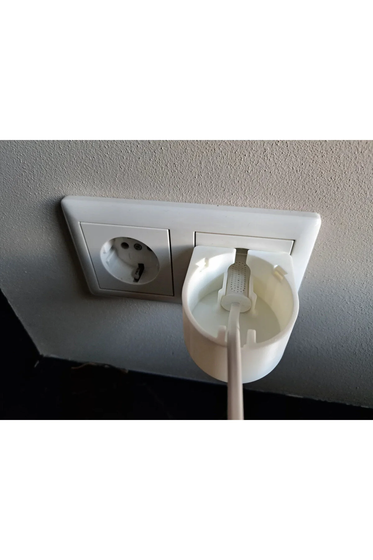 مسواک شارژی ایستاده شارژ شده ویرایشگر کابل نوع دیوار سفید طراحی مینیمالیستی ERT06