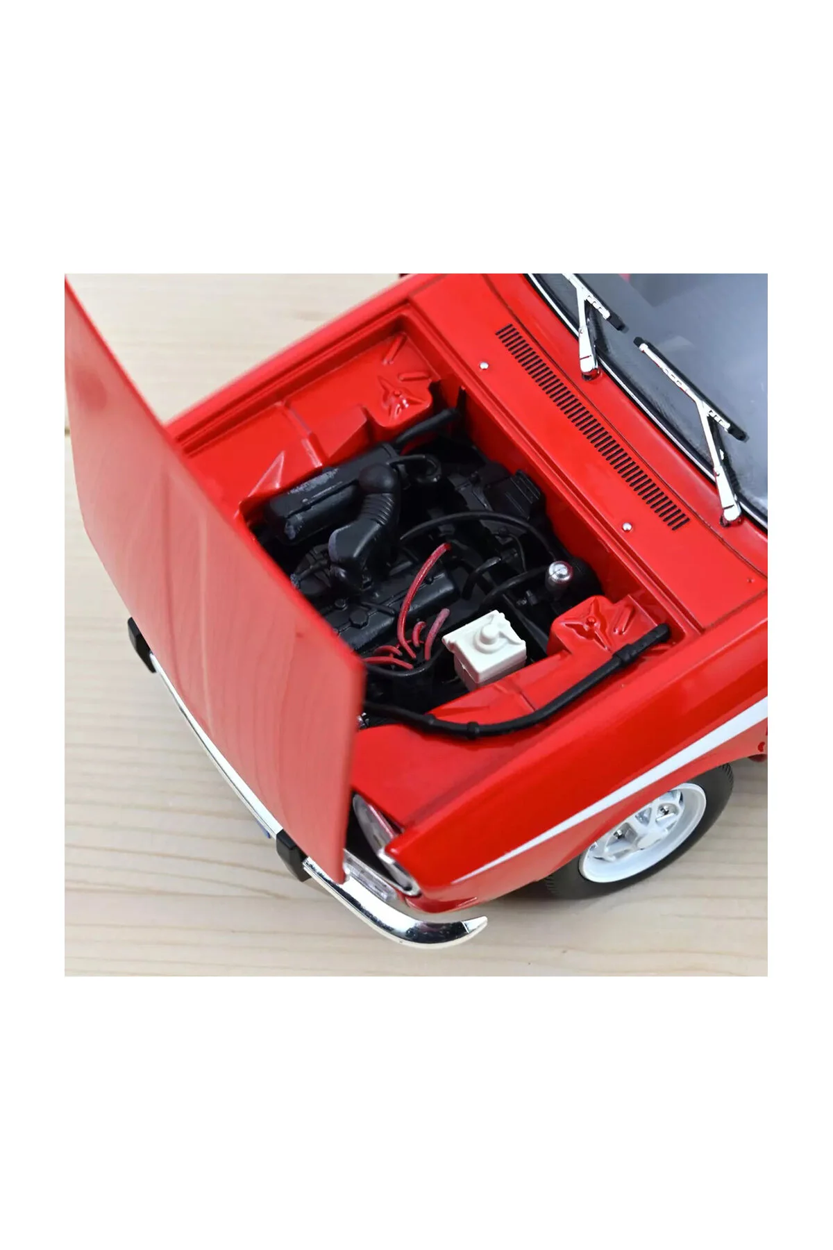 مدل خودرو 1:18 NOREV 1975 RENAULT 12 TS ROUGE 300 LIMIT Norev