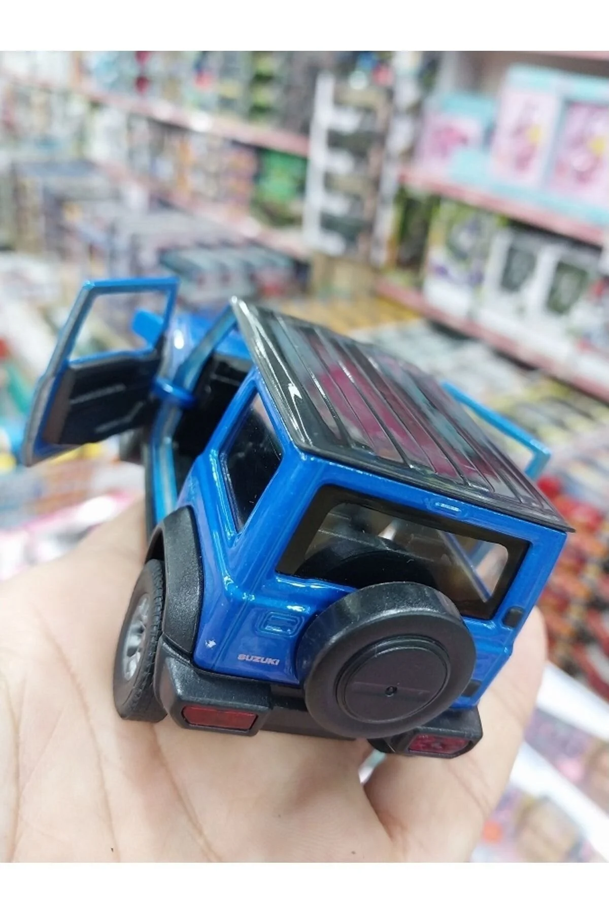 مدل خودرو SUZUKI JIMNY MODEL JEEP 1.36 DIECAST اصلی ماشین فلزی DOOR OPEN CZECH BLUE OYUNCAKSAHİLİ