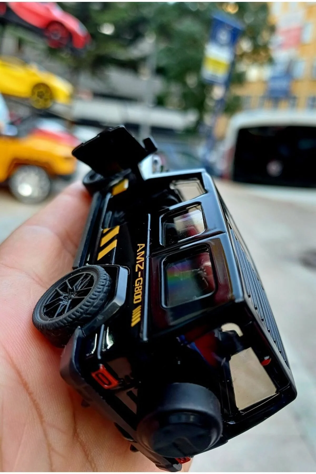 مدل خودرو مرسدس بنز کلاس G63 500 MINI JEEP COLLECTION 1.64 DIECAST METAL CAR DOORS OPEN 10.5CM از ترکیه OYUNCAKSAHİLİ