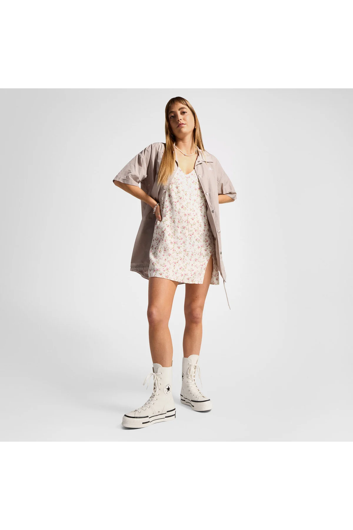 اسنیکر کفش ورزشی یونیسکس کرم پلت فرم چاک 70 پلاس کانورس Converse