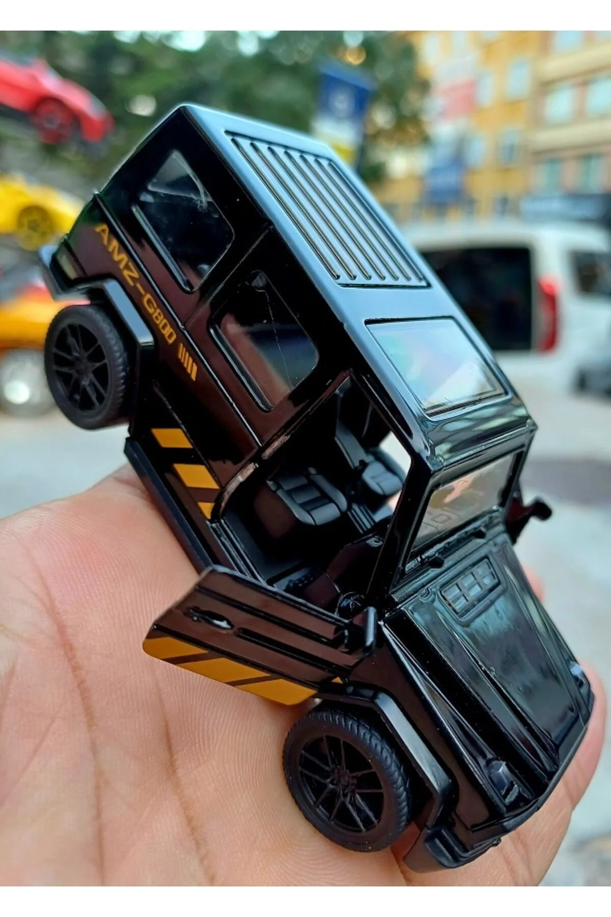 مدل خودرو مرسدس بنز کلاس G63 500 MINI JEEP COLLECTION 1.64 DIECAST METAL CAR DOORS OPEN 10.5CM از ترکیه OYUNCAKSAHİLİ
