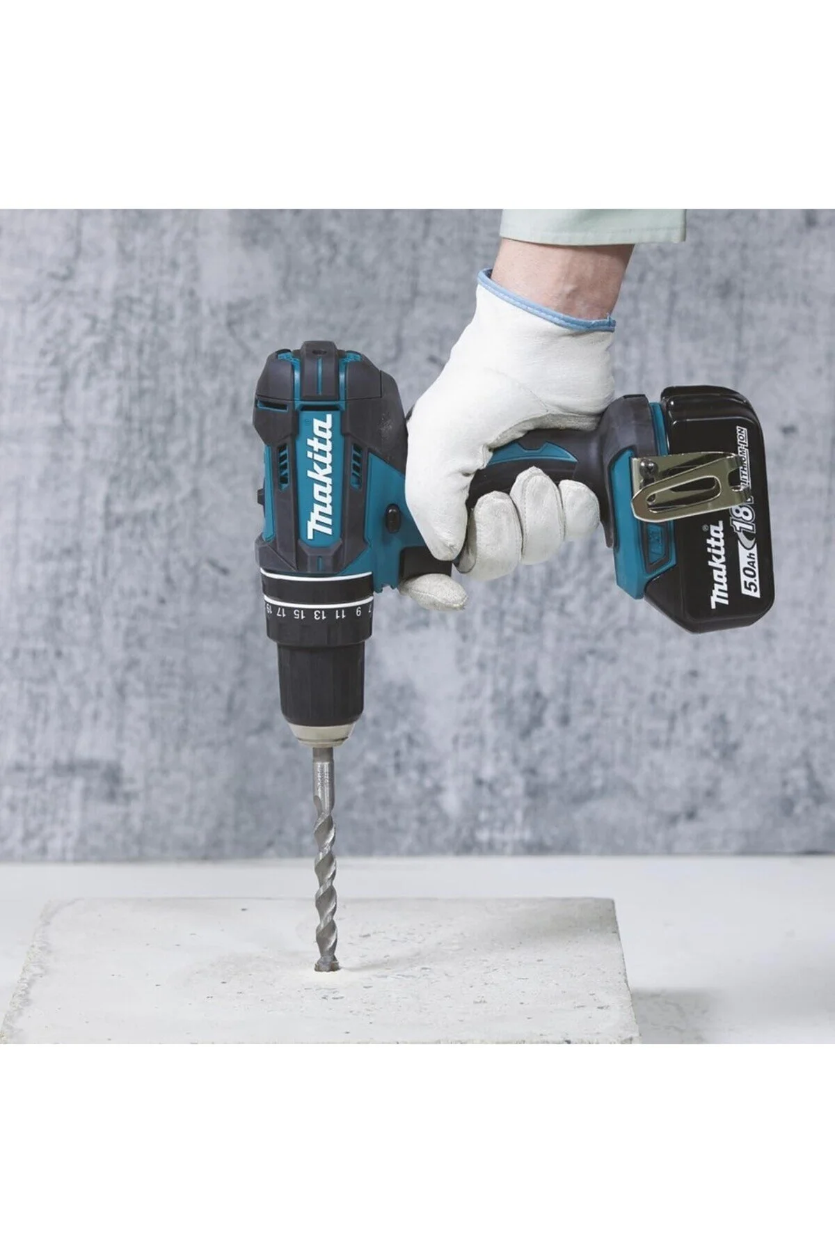 DHP482RFX9 BATKIN PULSE DRILL 18V 3.0 AH 2 BATTERY + CHARGER BAG 96 مجموعه لوازم جانبی قطعه Makita