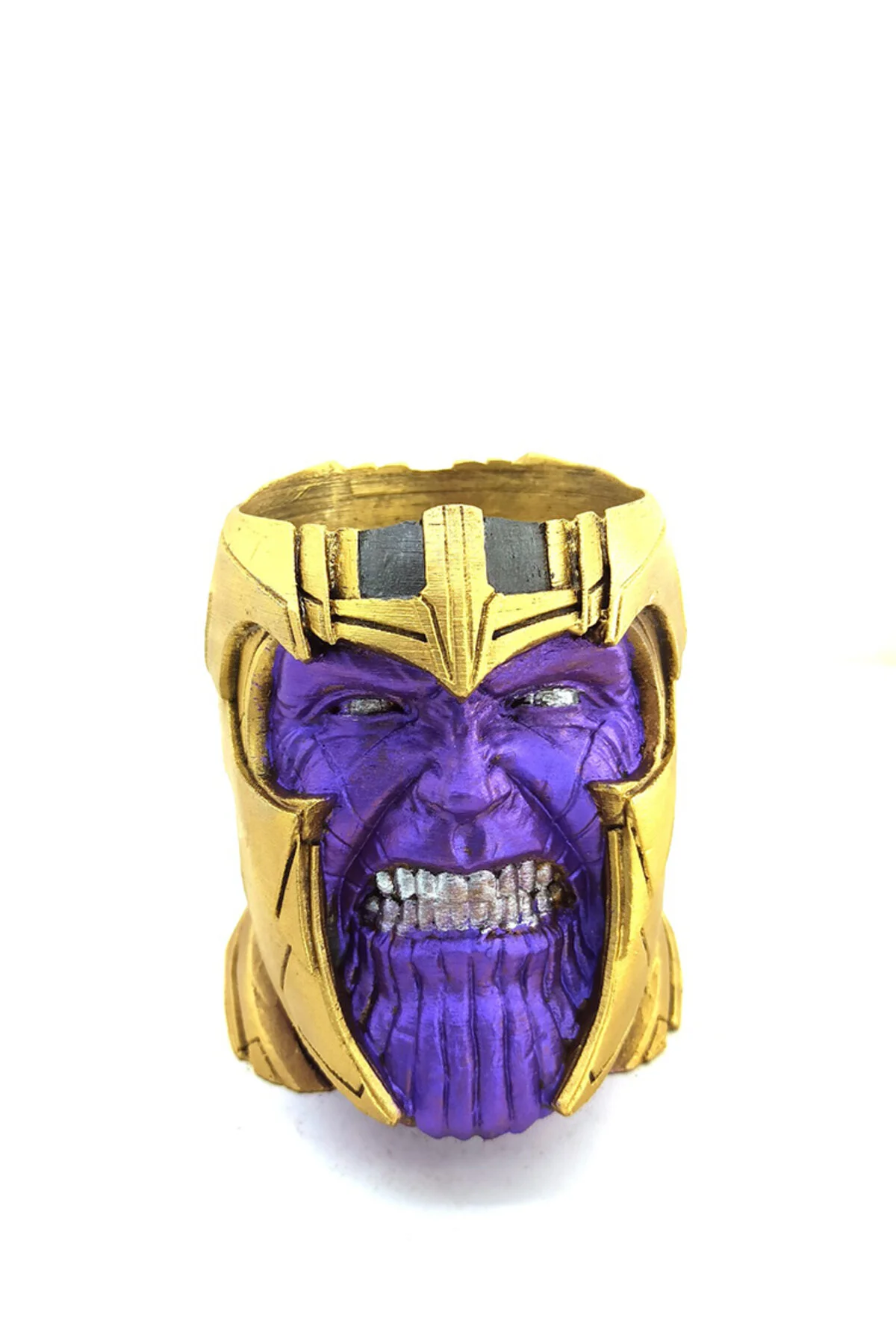 فیگور نگهدارنده قلم پلی استر THANOS TTT